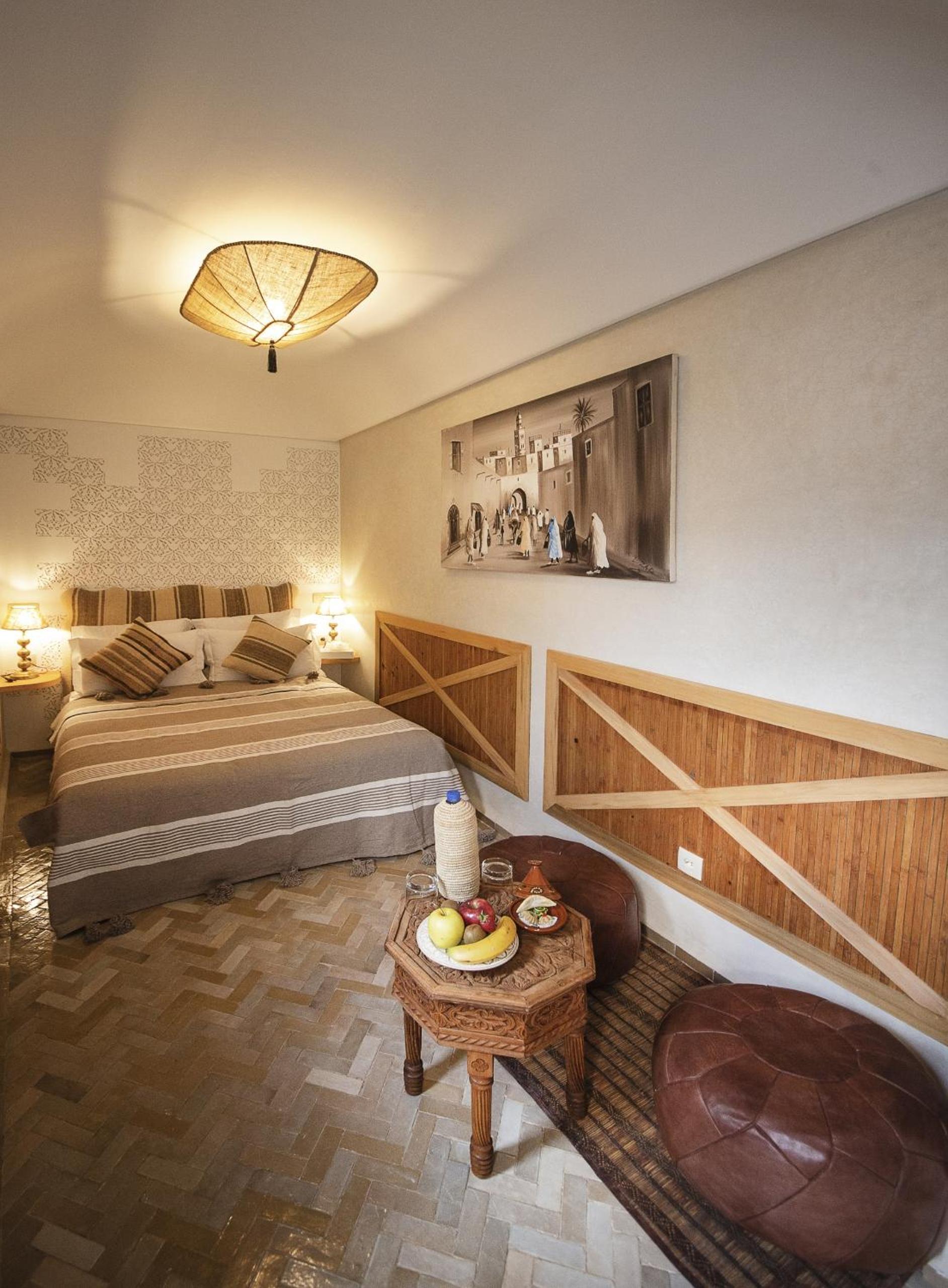 Double Room with Private Bathroom - Photo 6