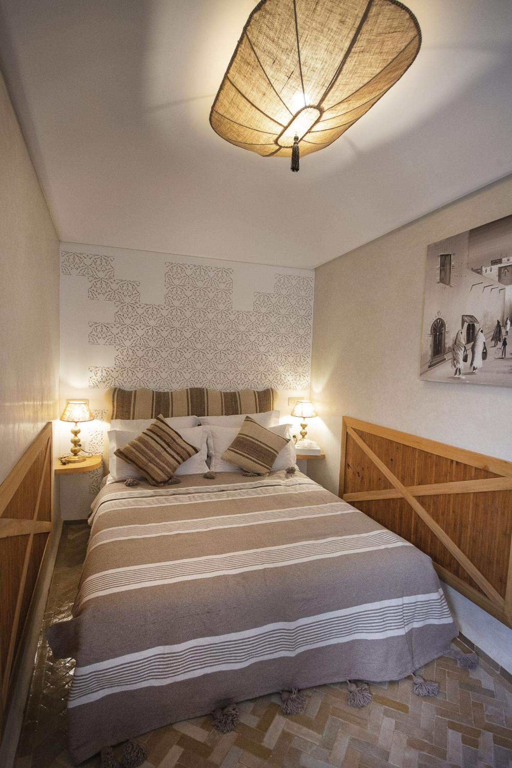 Double Room with Private Bathroom - Photo 3