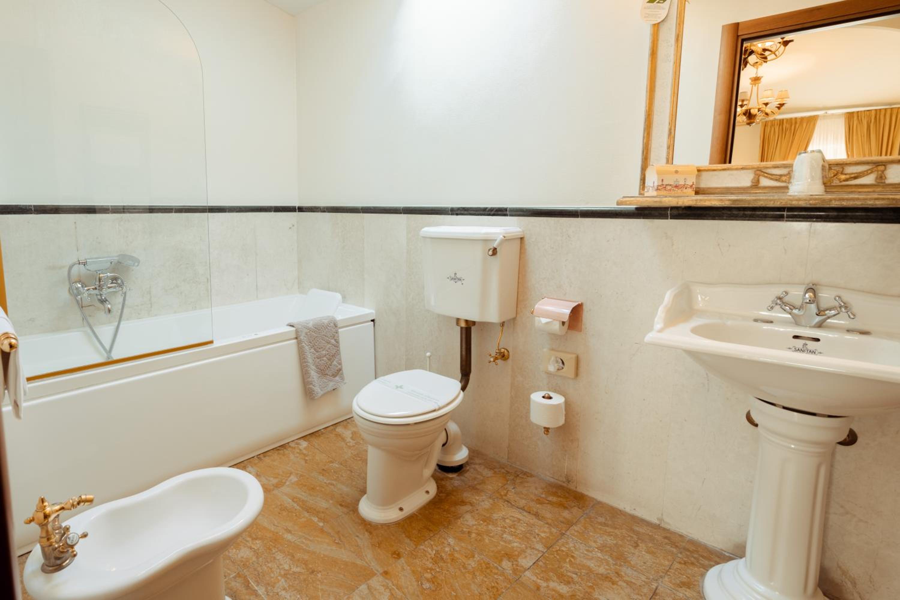 Junior Suite - Photo 2