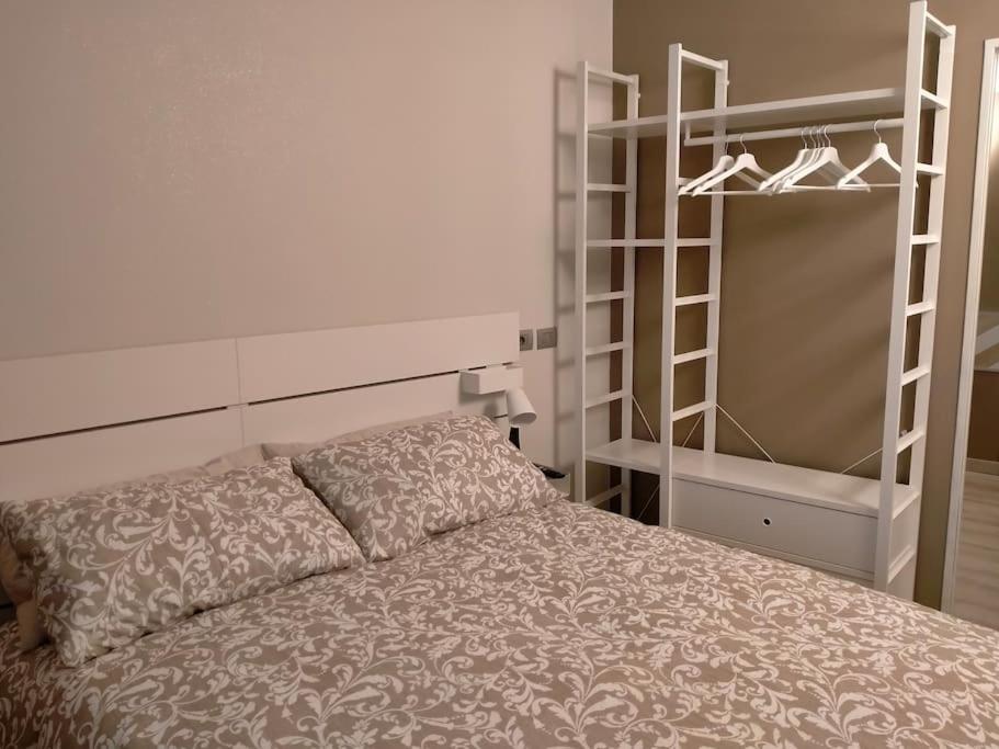 One-Bedroom House photo 1