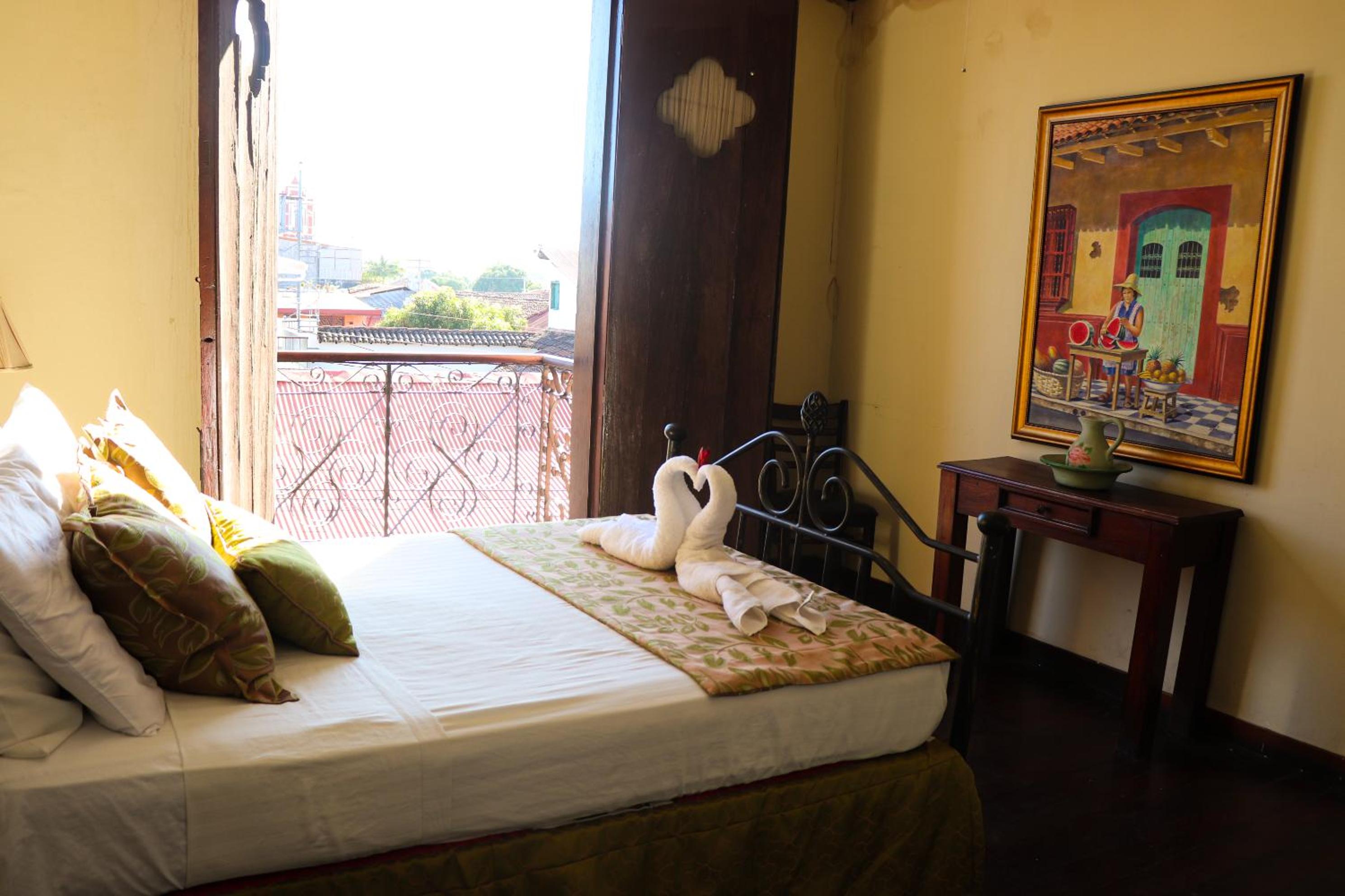 Double or Twin Room photo 3