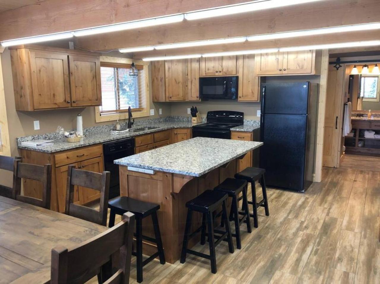 Three-Bedroom House photo 1