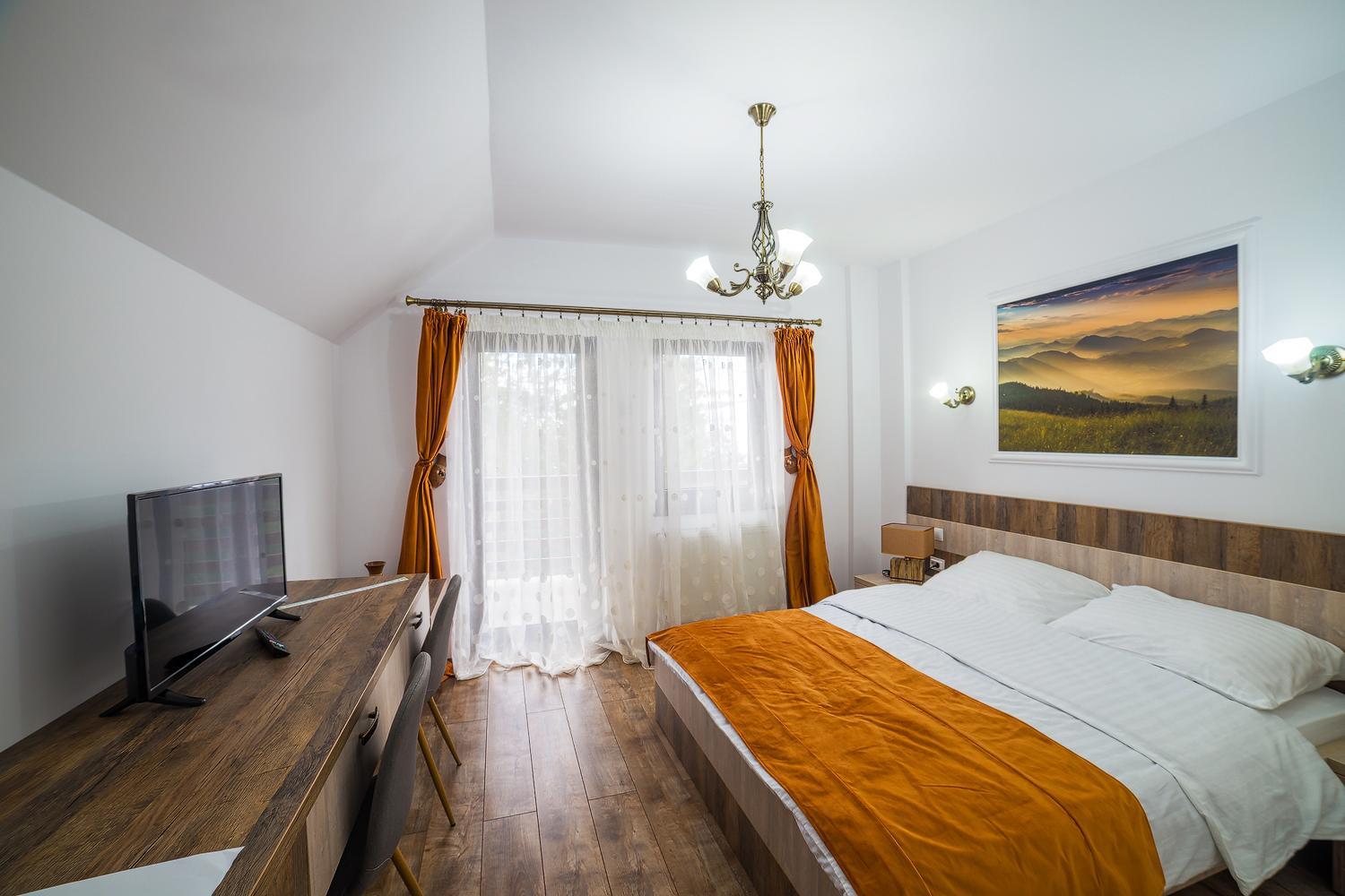 Double Room with Balcony photo 2