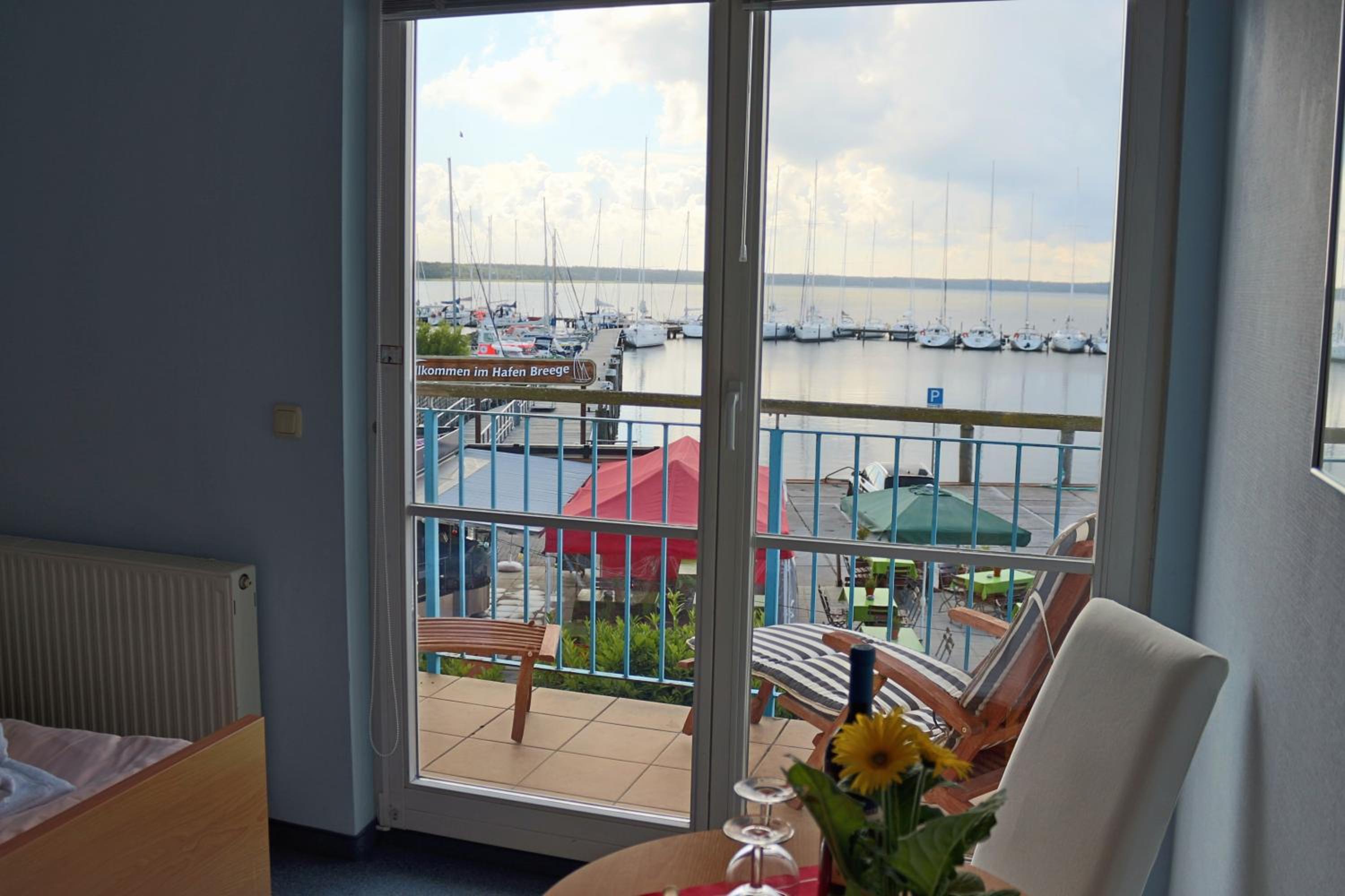 Double Room with Balcony and Sea View photo 2
