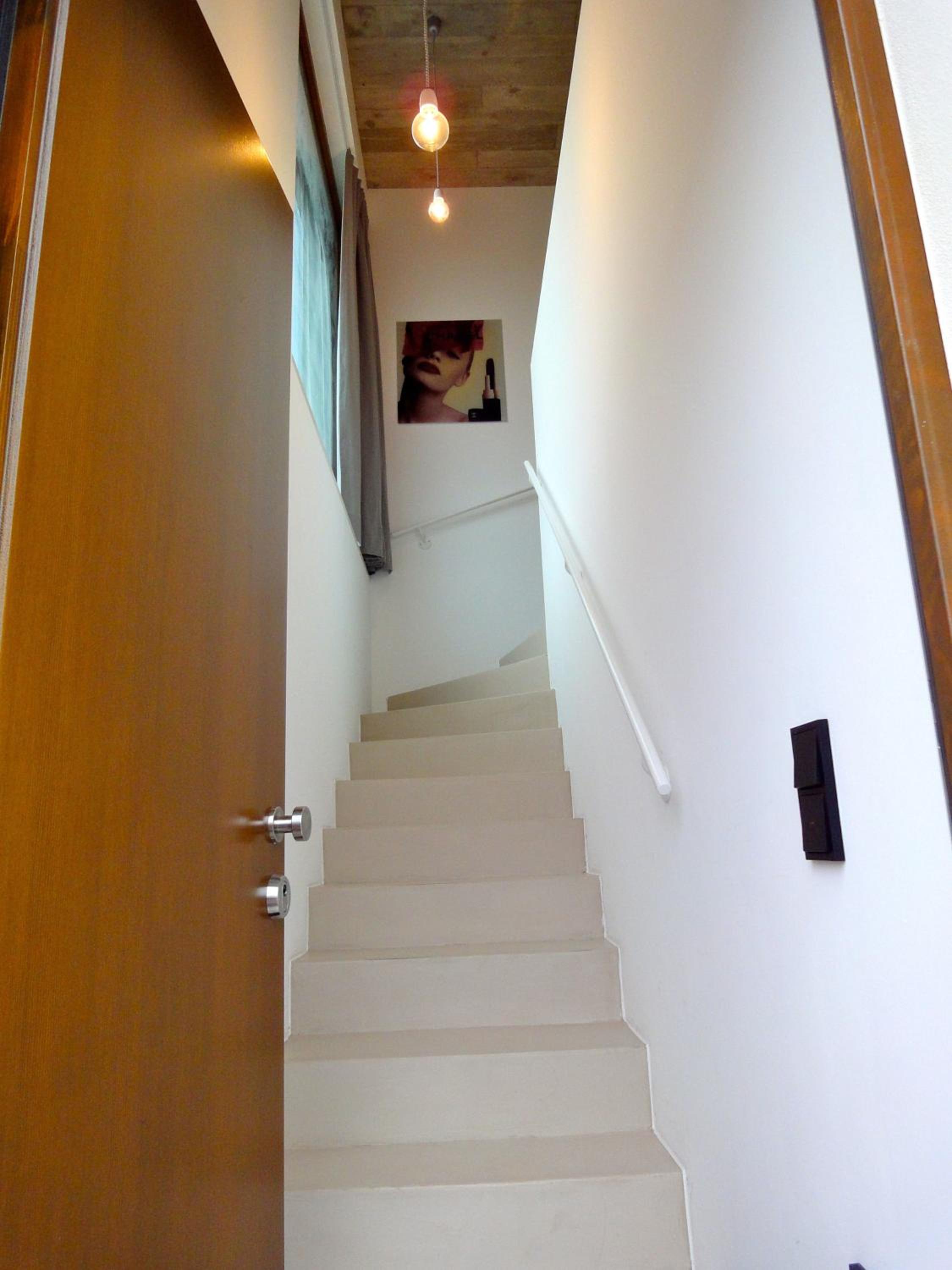 One-Bedroom Apartment - Photo 6