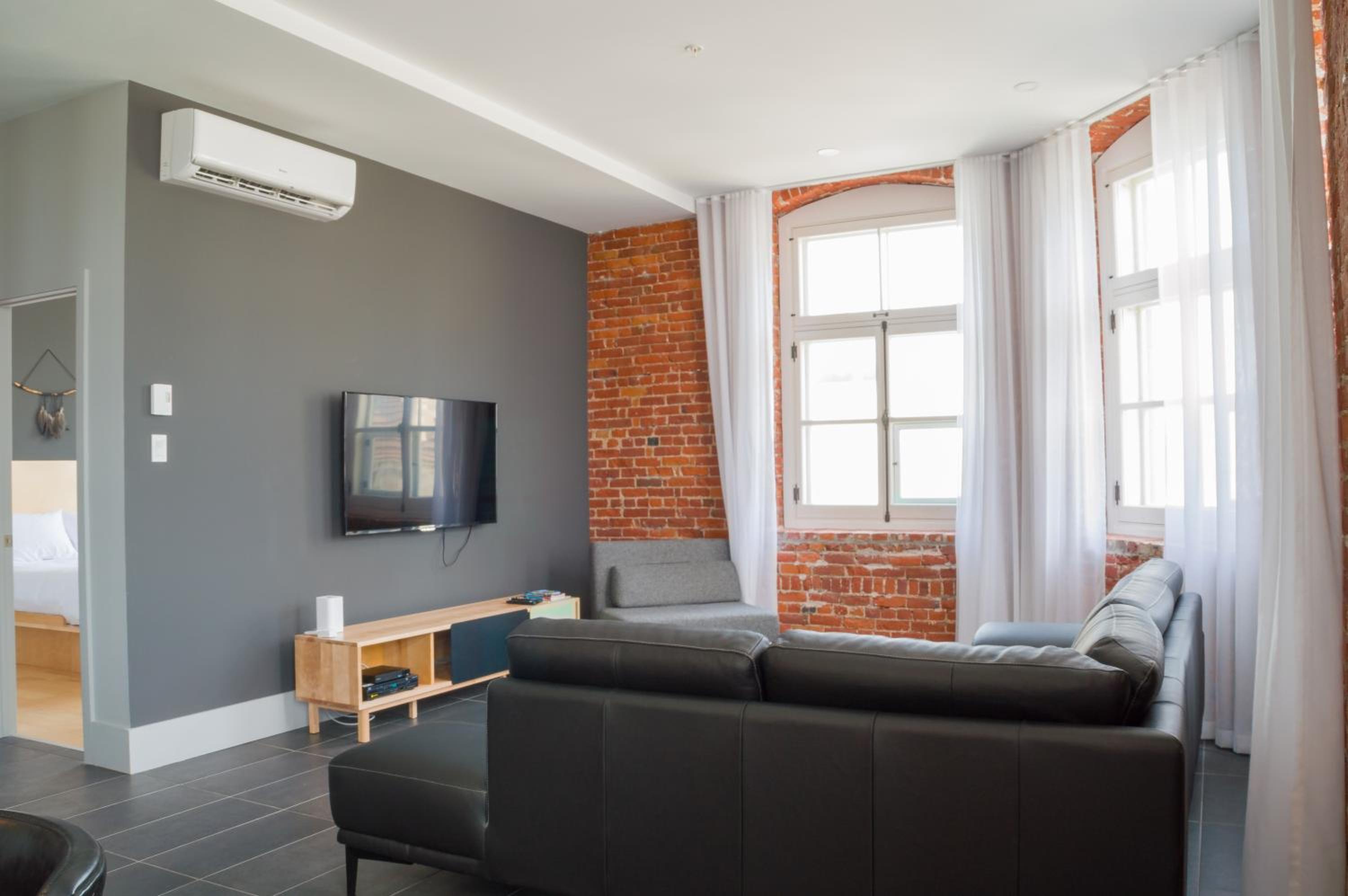 St-Laurent Penthouse T401 thumbnail 5