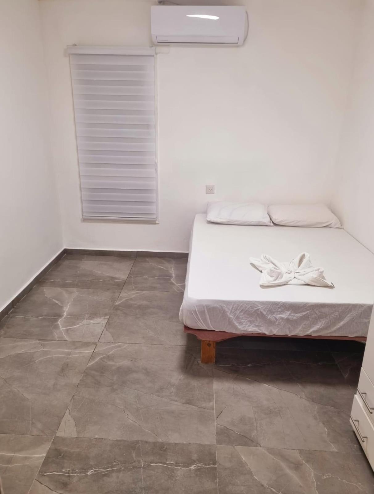 One-Bedroom Apartment - Photo 8