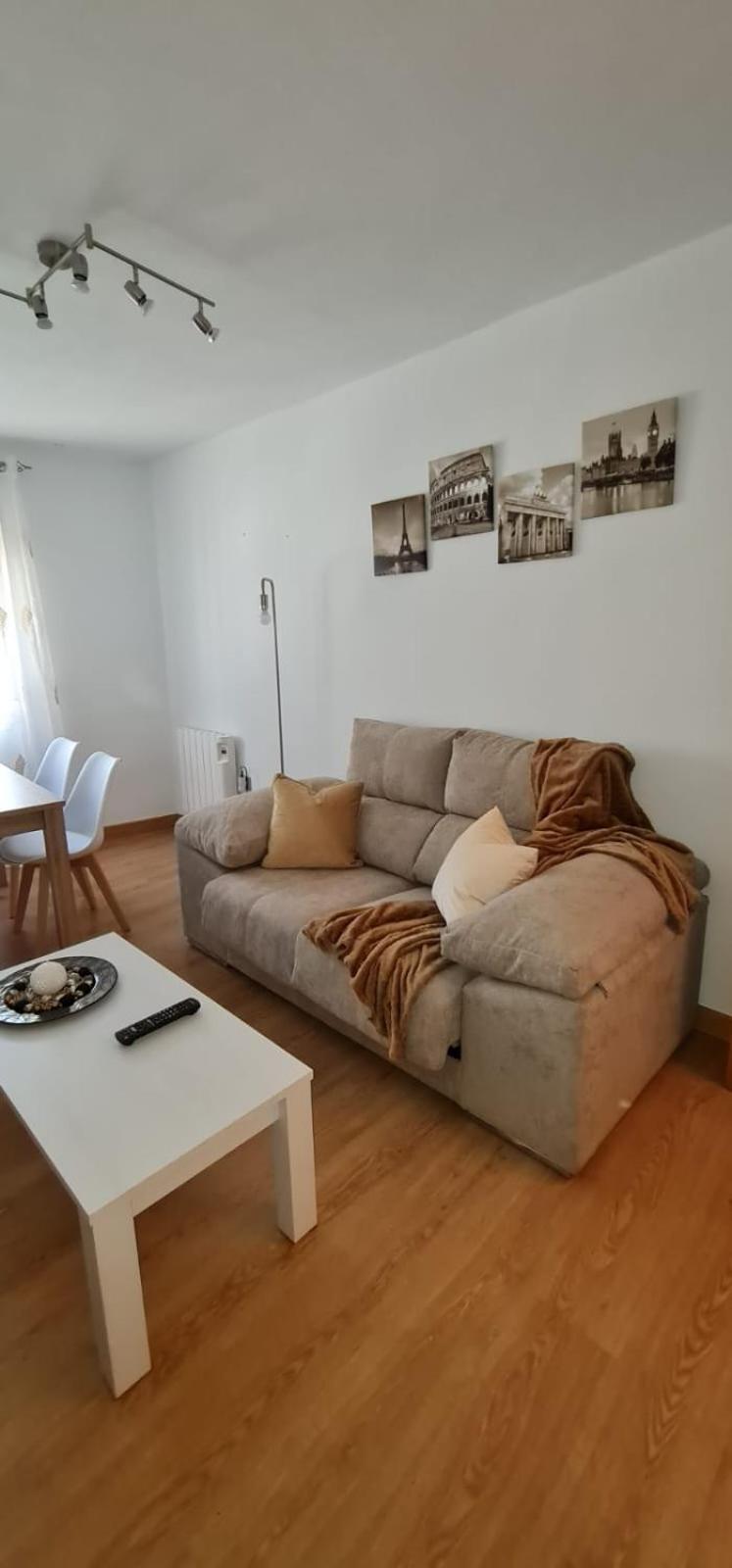 Two-Bedroom Apartment photo 2
