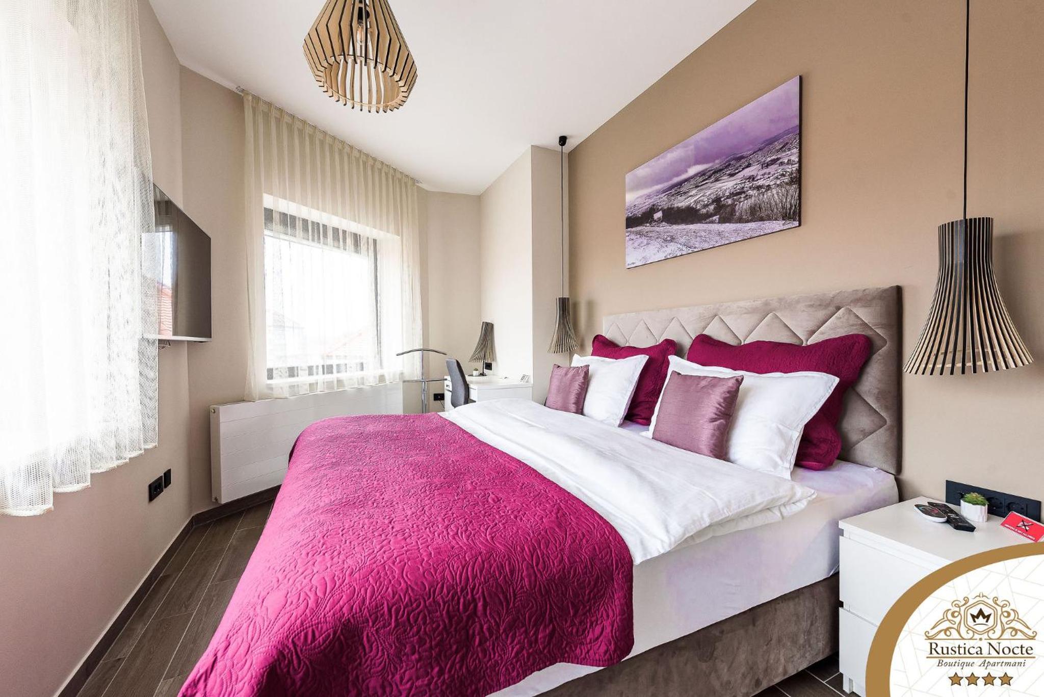 Deluxe Two-Bedroom Apartment with City View - Photo 38