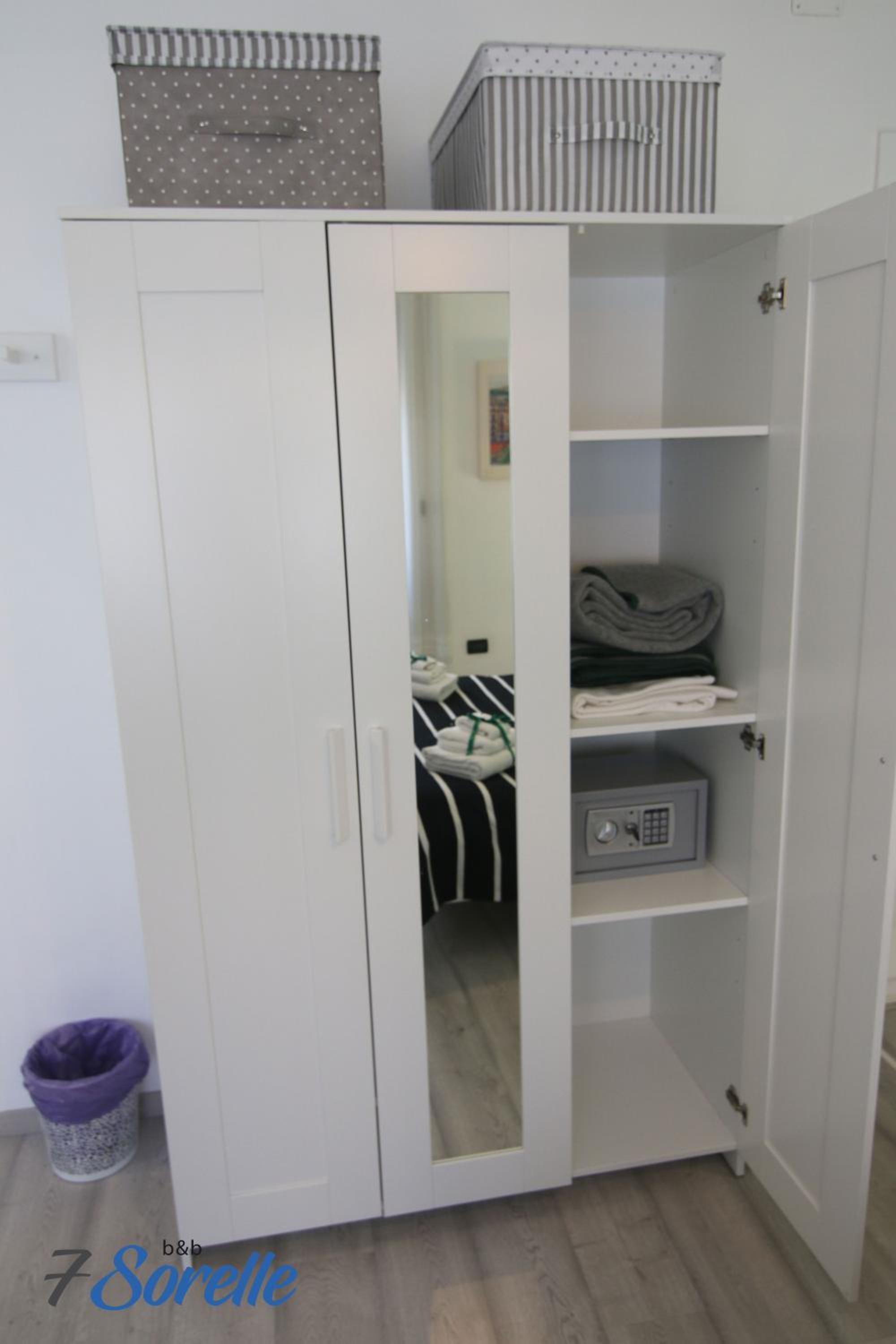 Deluxe Double Room - Photo 15