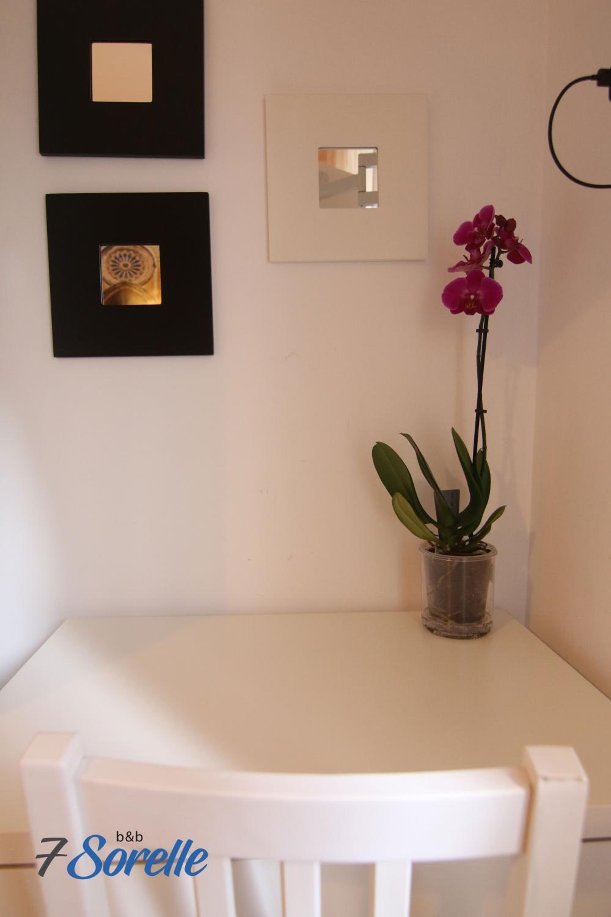 Double Room - Photo 11