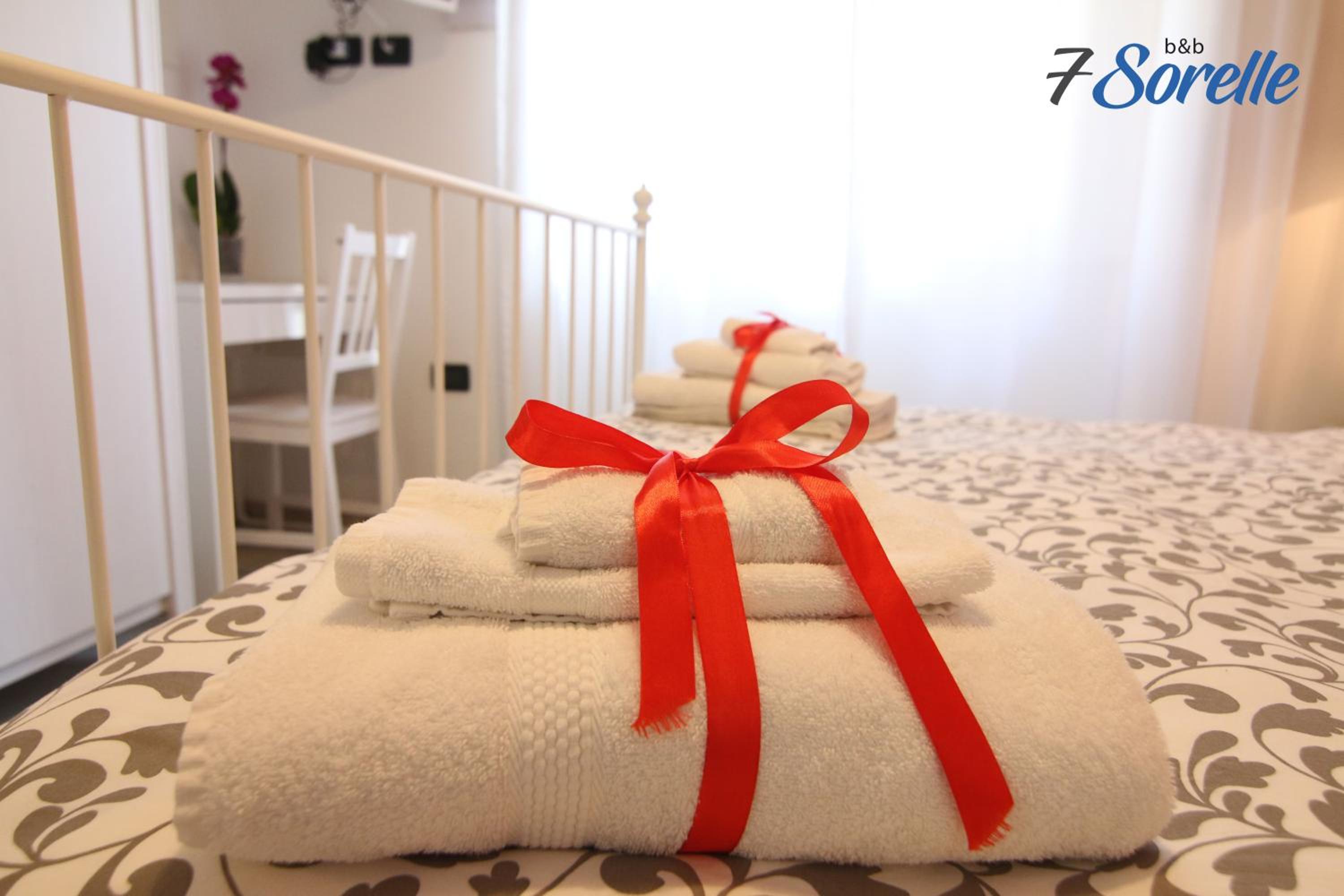 Double Room - Photo 6