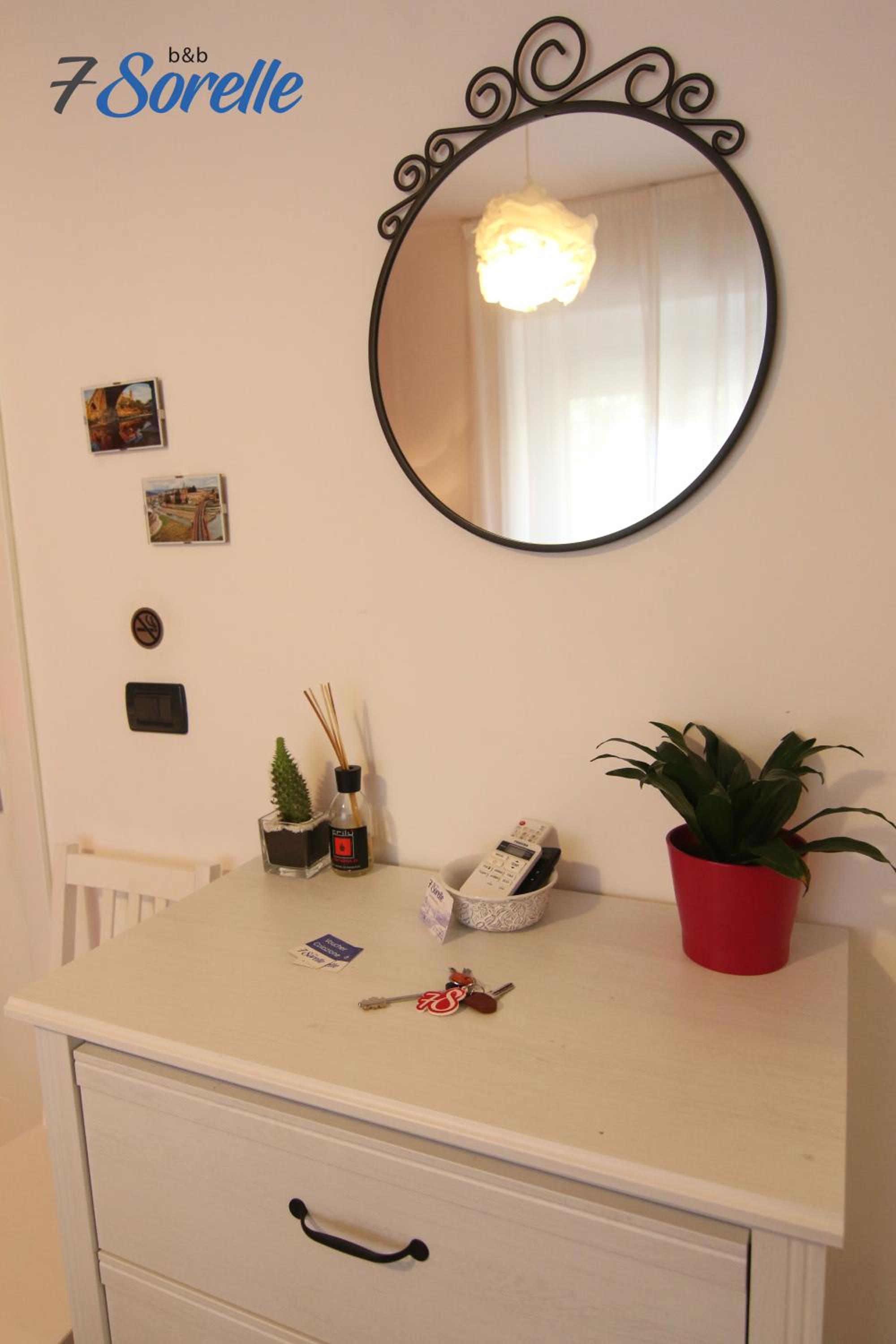 Double Room - Photo 7