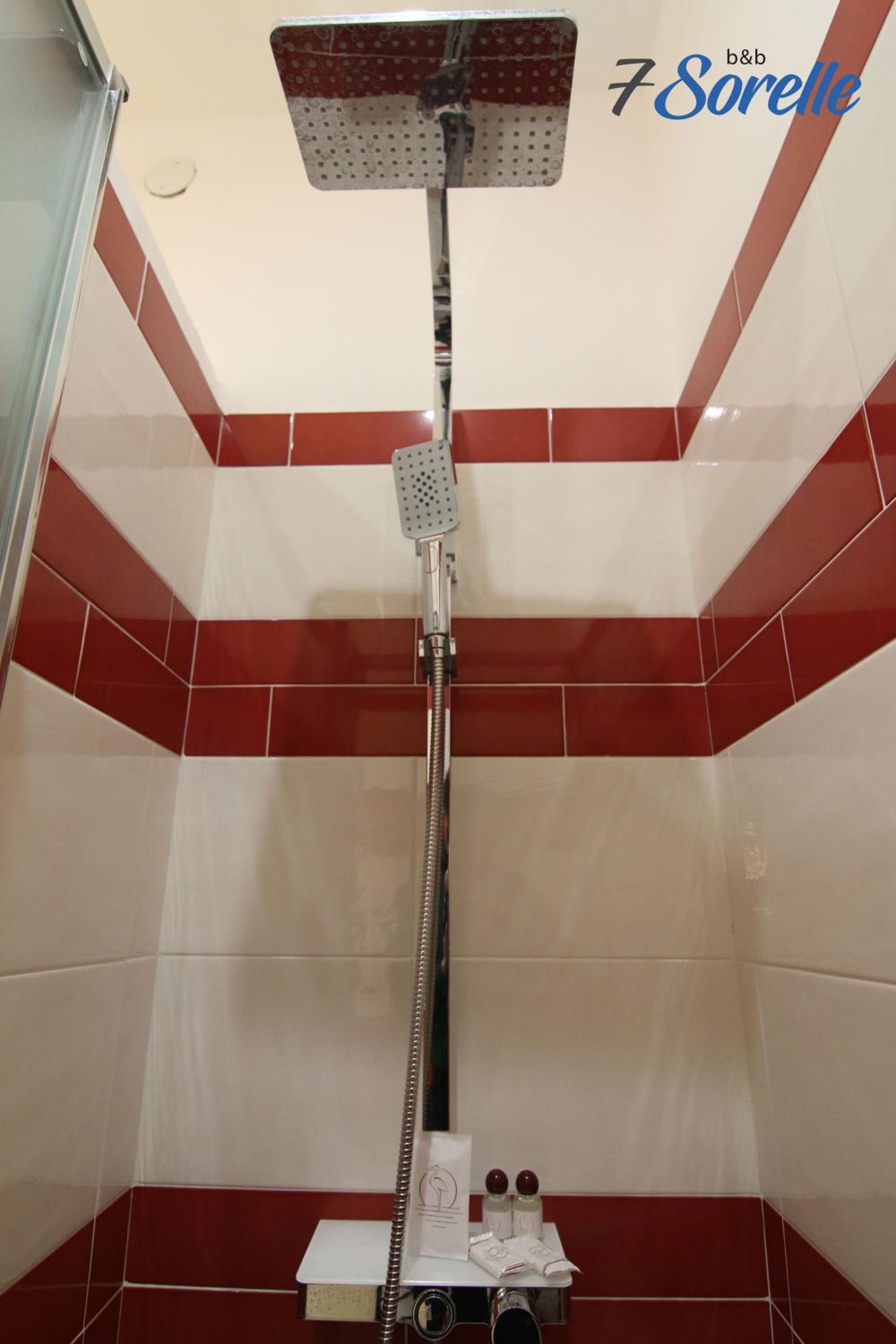 Double Room - Photo 22
