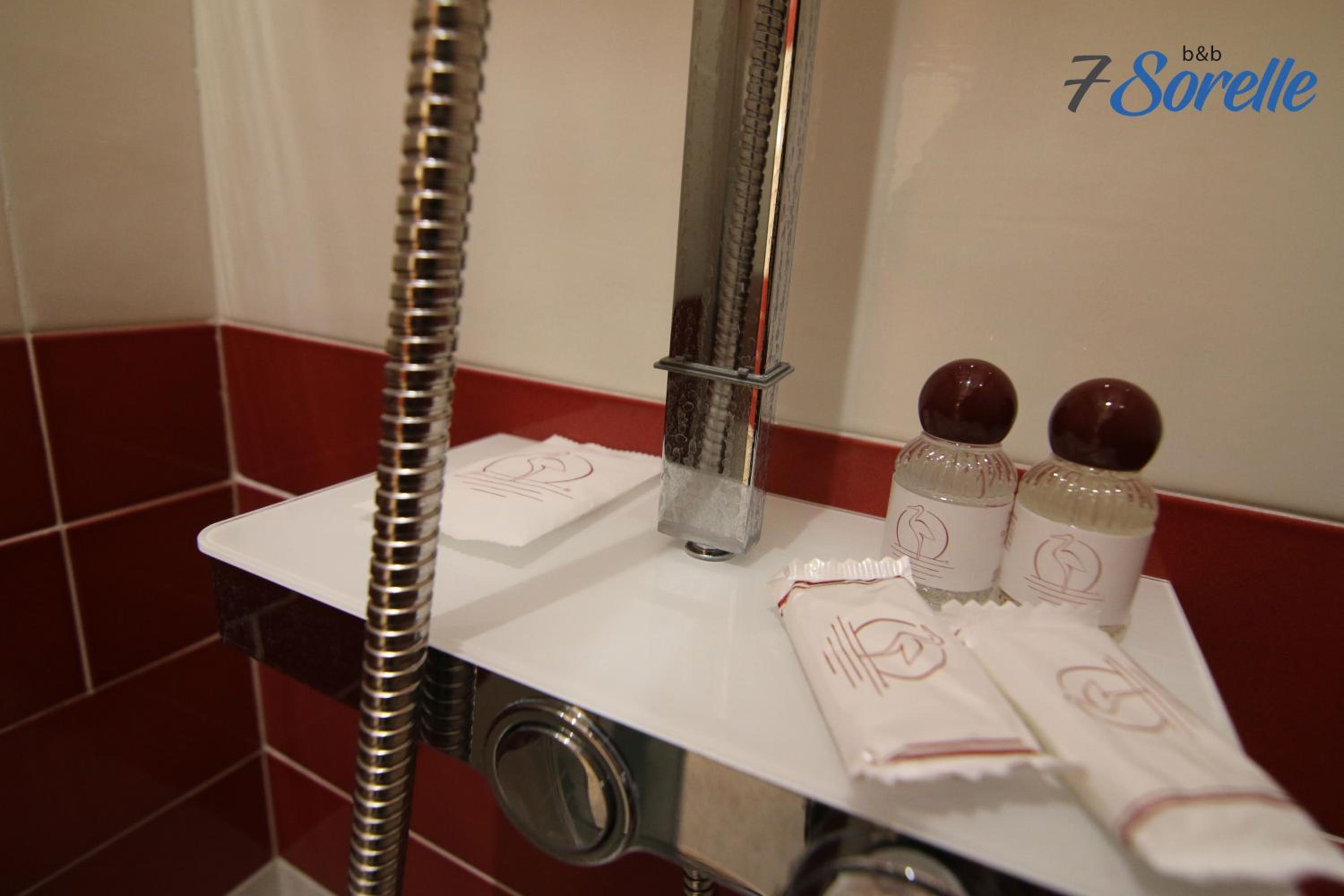 Double Room - Photo 23