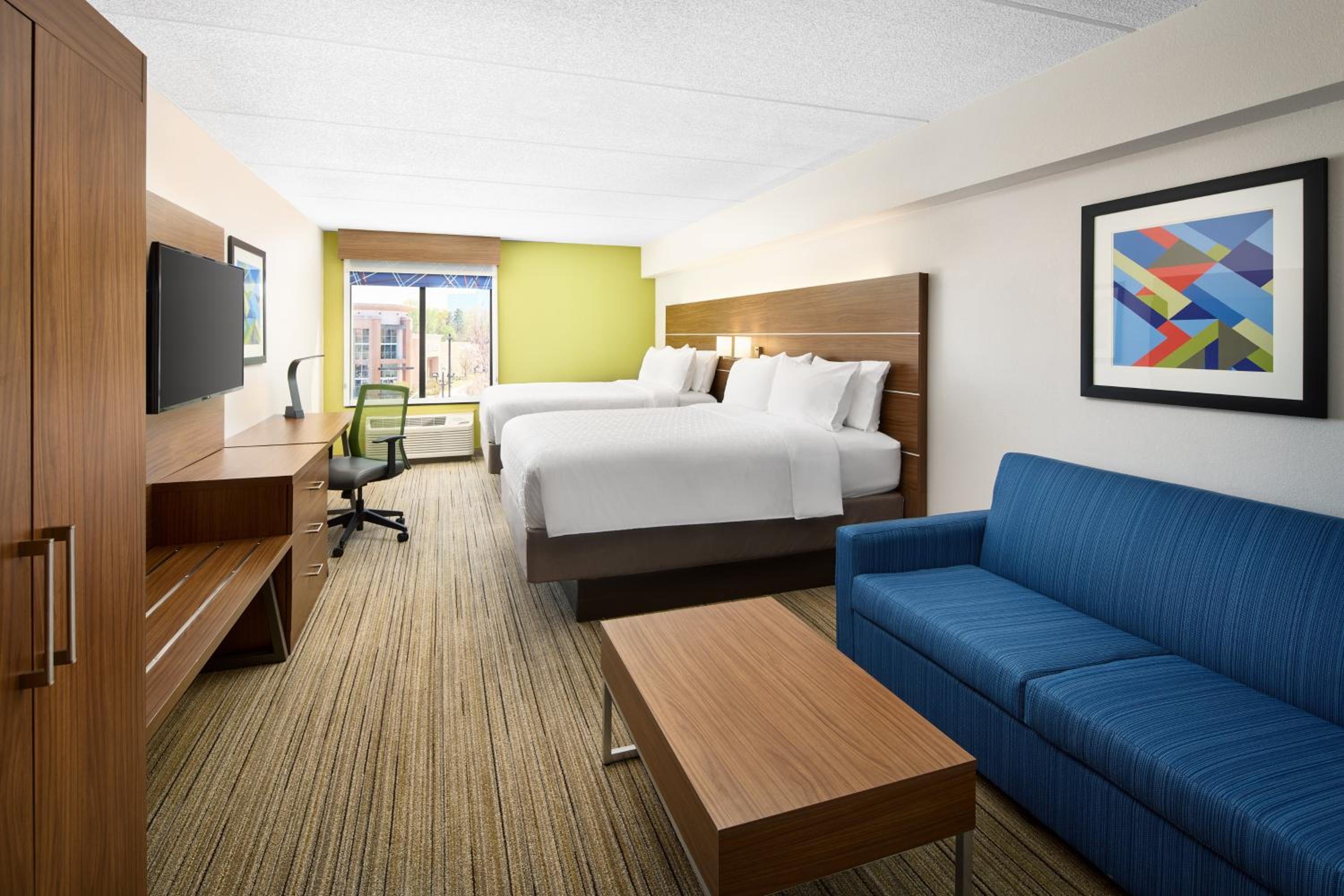 Queen Suite with Two Queen Beds and Sofa Bed