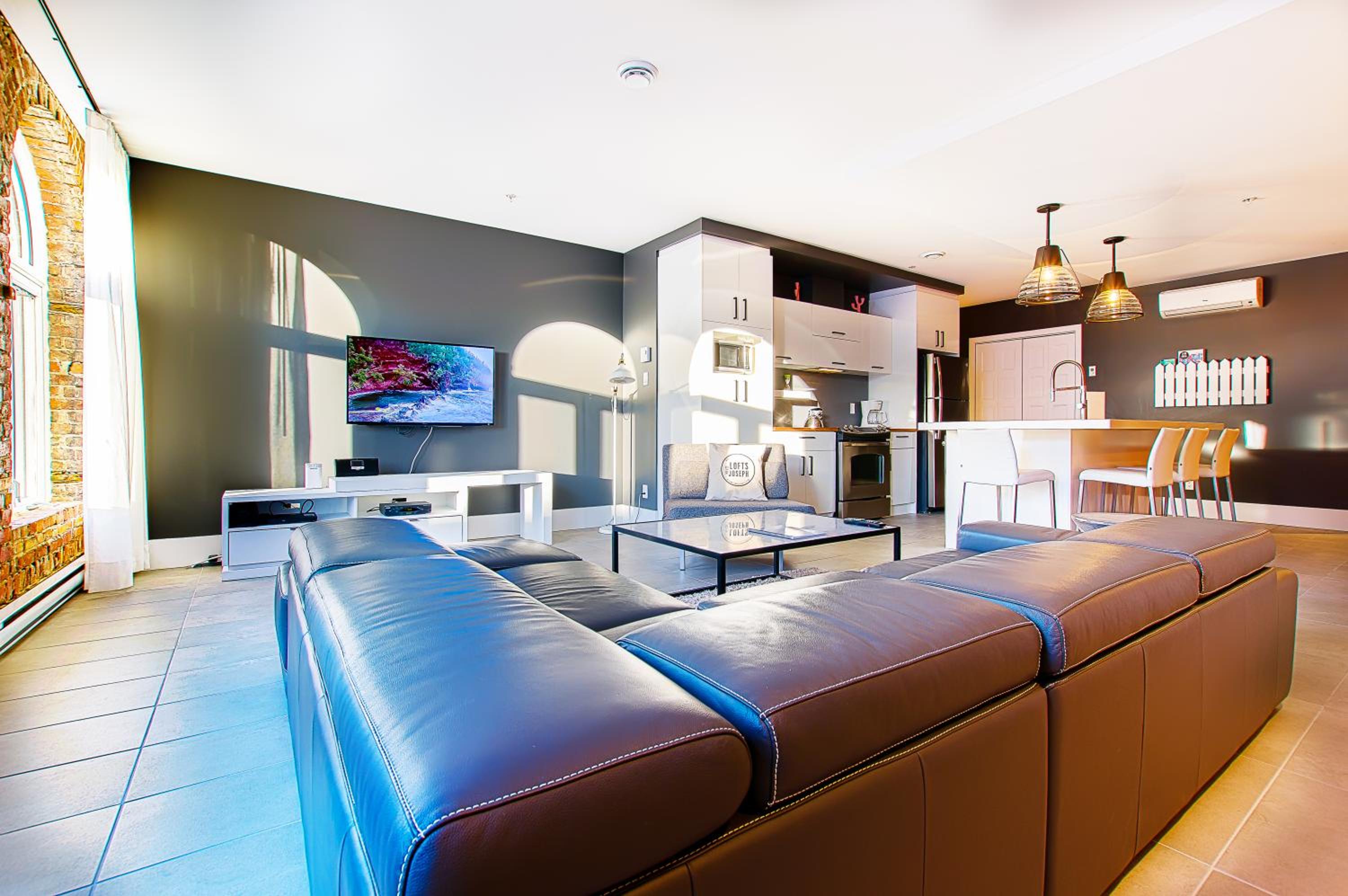 Two-Bedroom Apartment with Bunk Bed 103