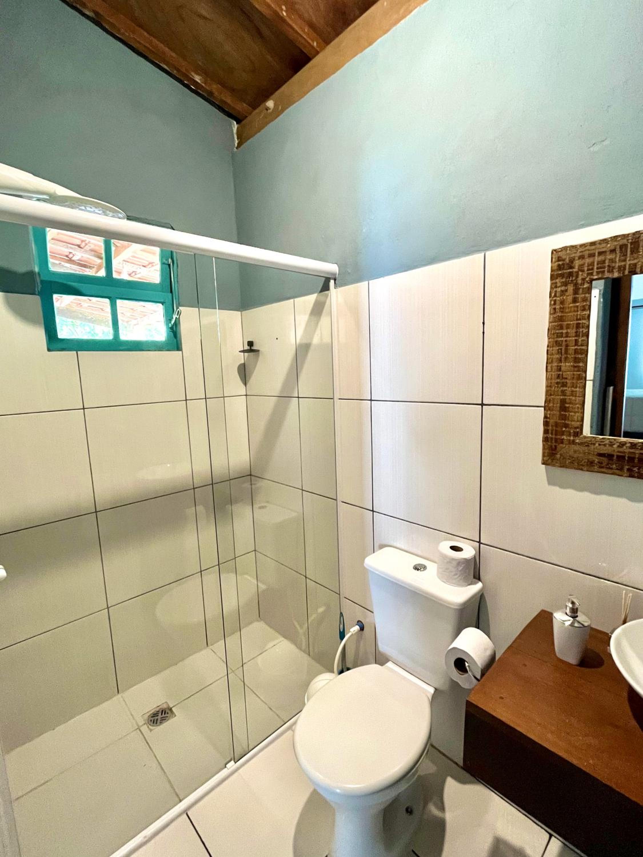 Apartment with Balcony - Photo 4