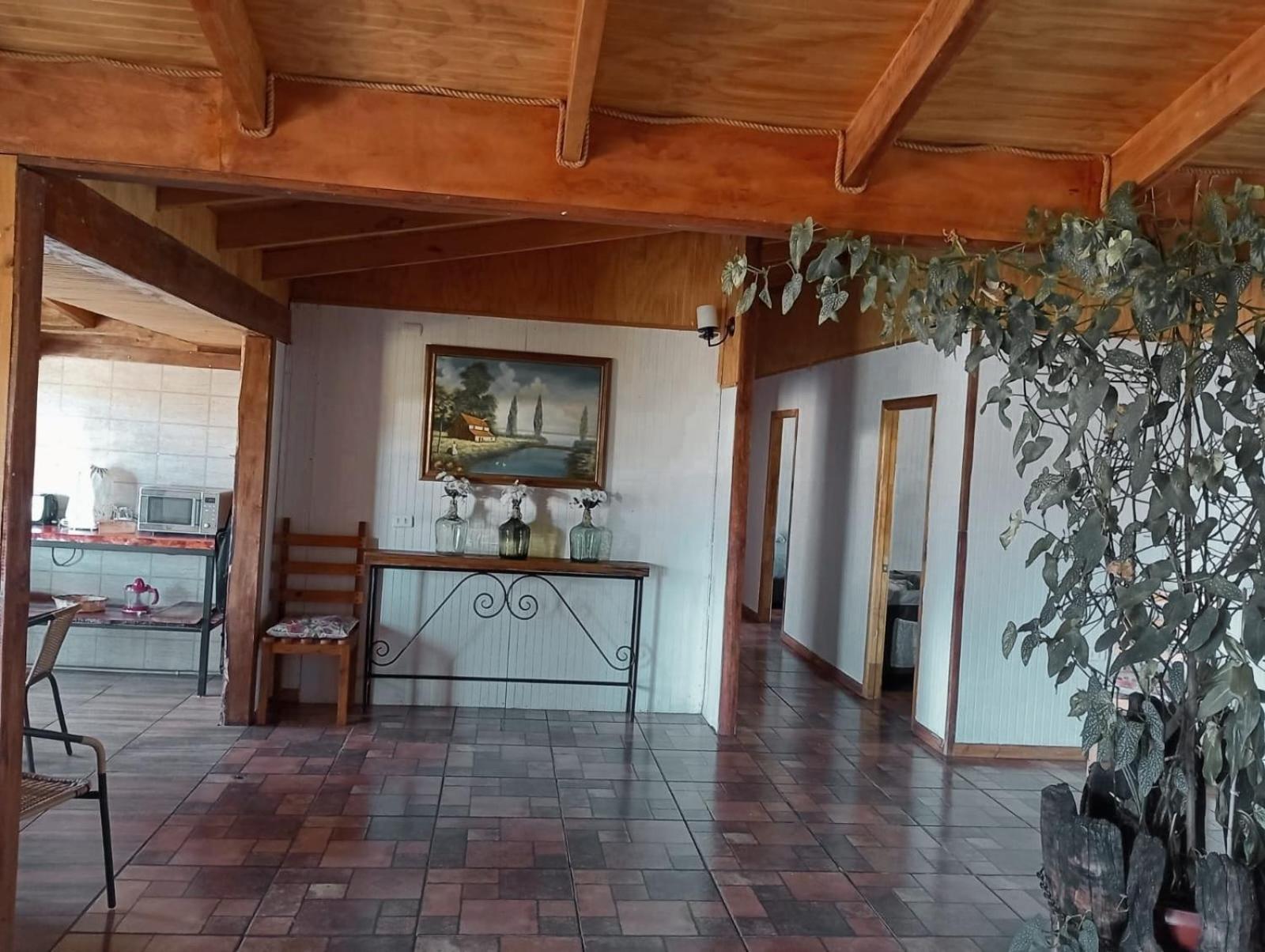 Four-Bedroom House photo 3