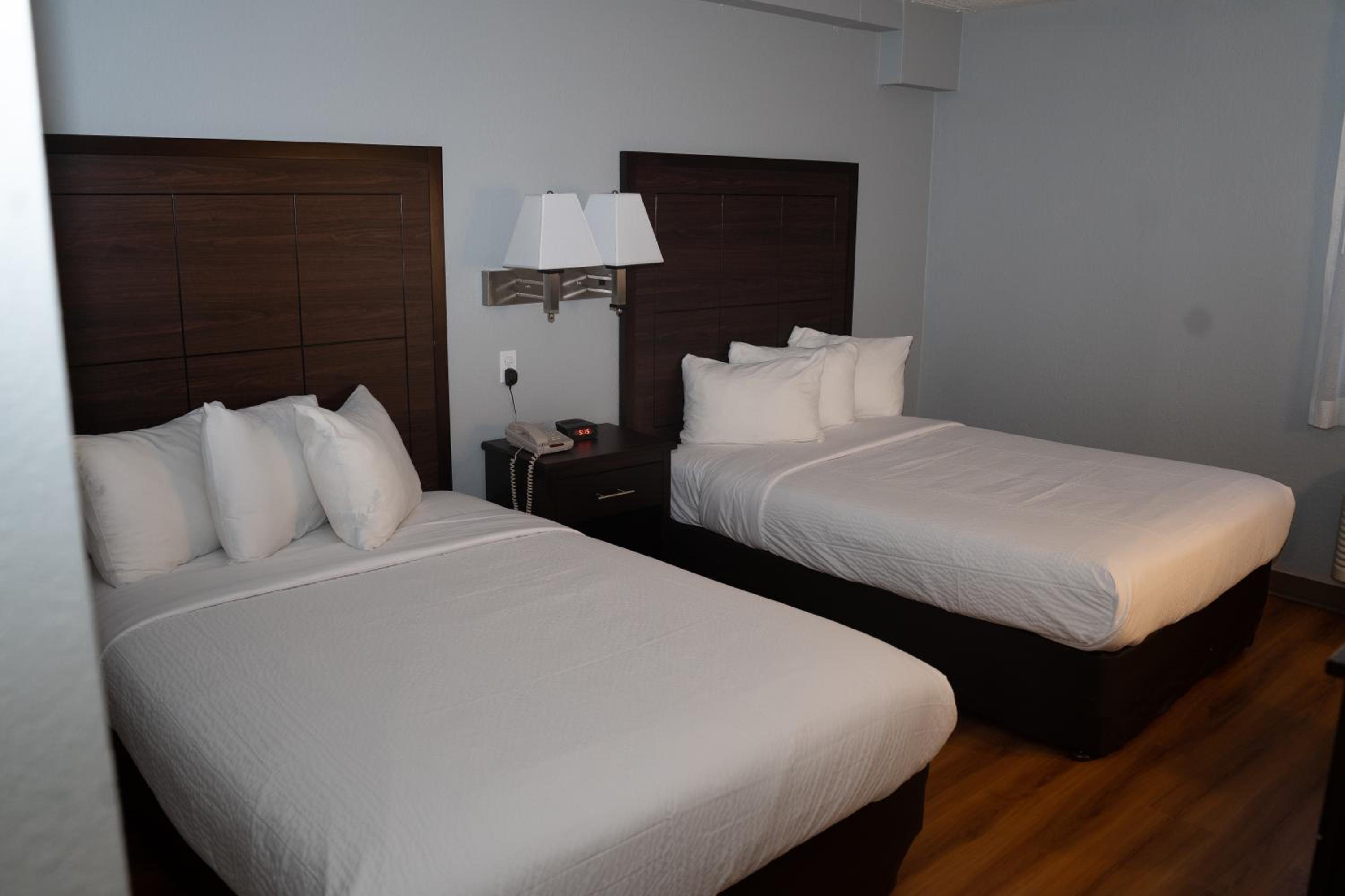 Double Room with Two Double Beds - Non-Smoking photo 1