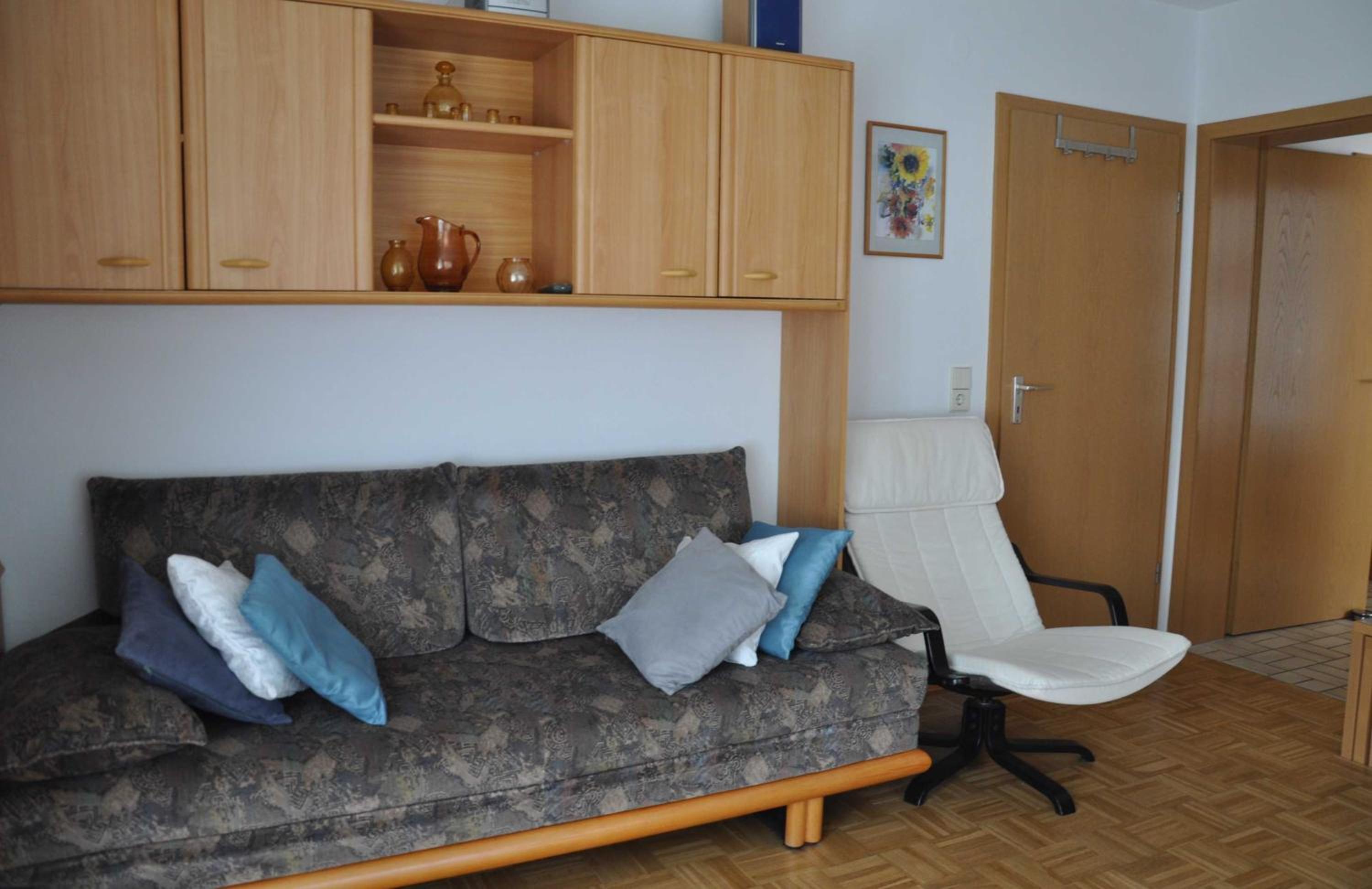 One-Bedroom Apartment with Shower photo 3