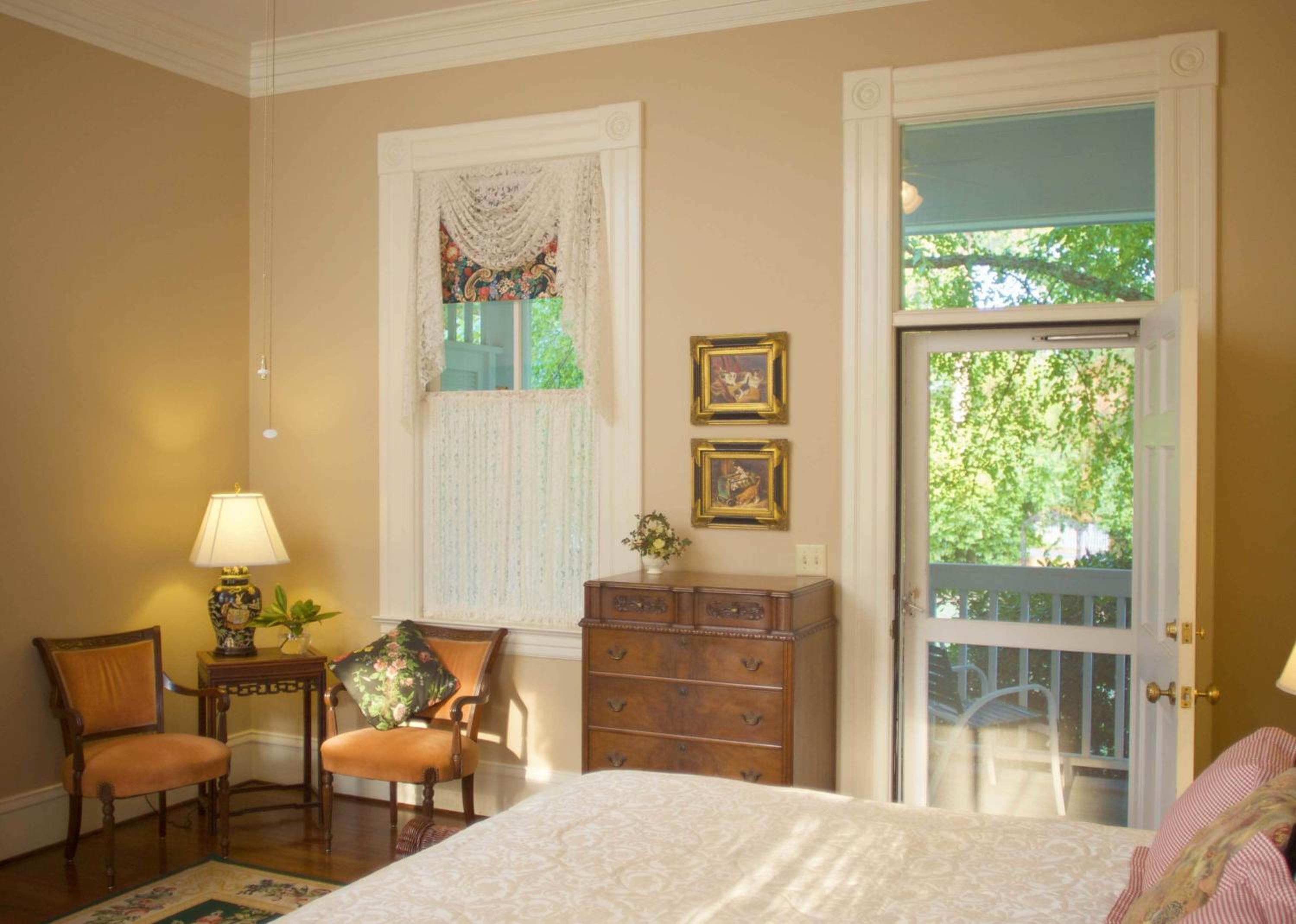 Superior King Room - Photo 4