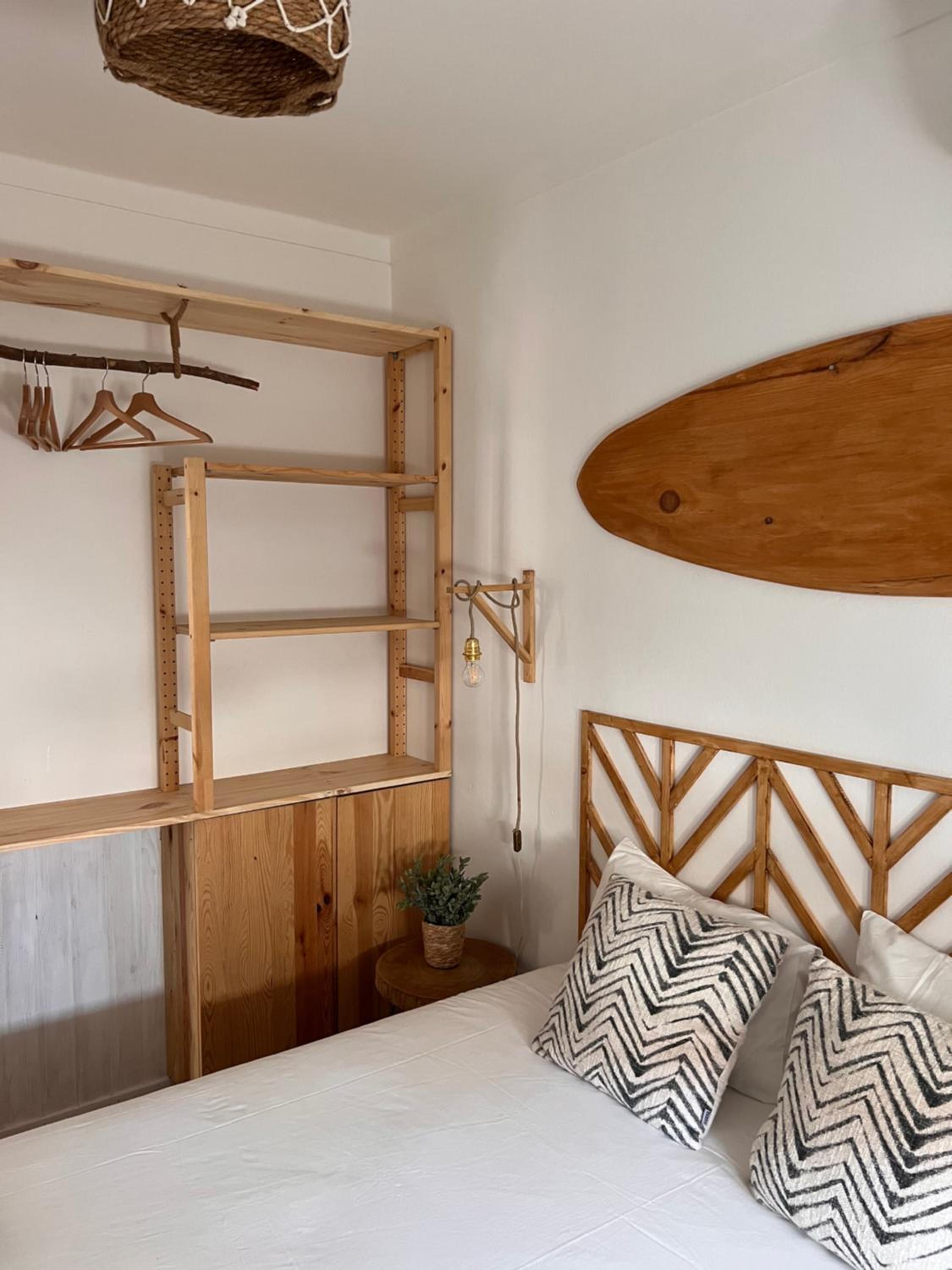 One-Bedroom House - Photo 9