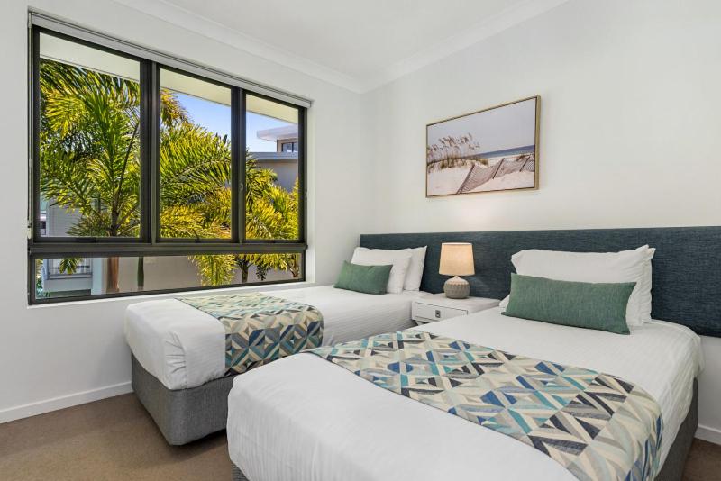 Four-Bedroom Villa with Pool View photo 3