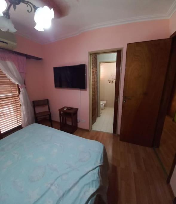 Three-Bedroom House photo 2