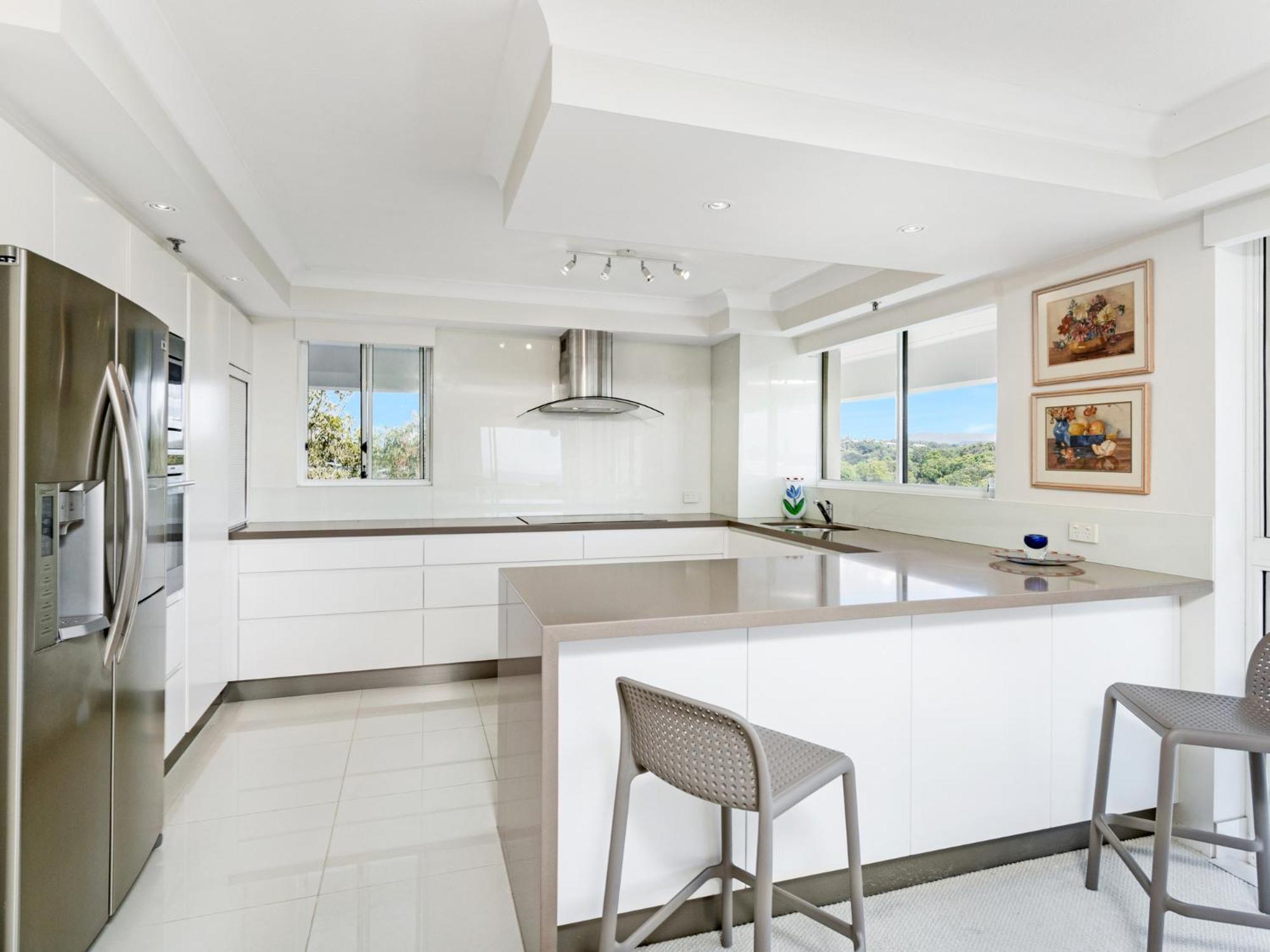 Superior Two-Bedroom Apartment with Ocean View - Photo 14