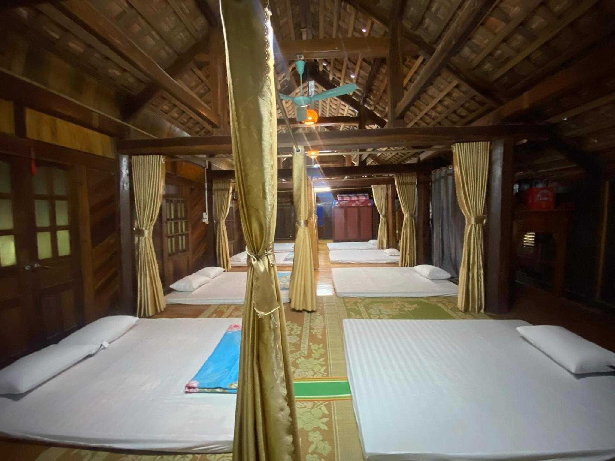 Mixed Dormitory Room photo 1
