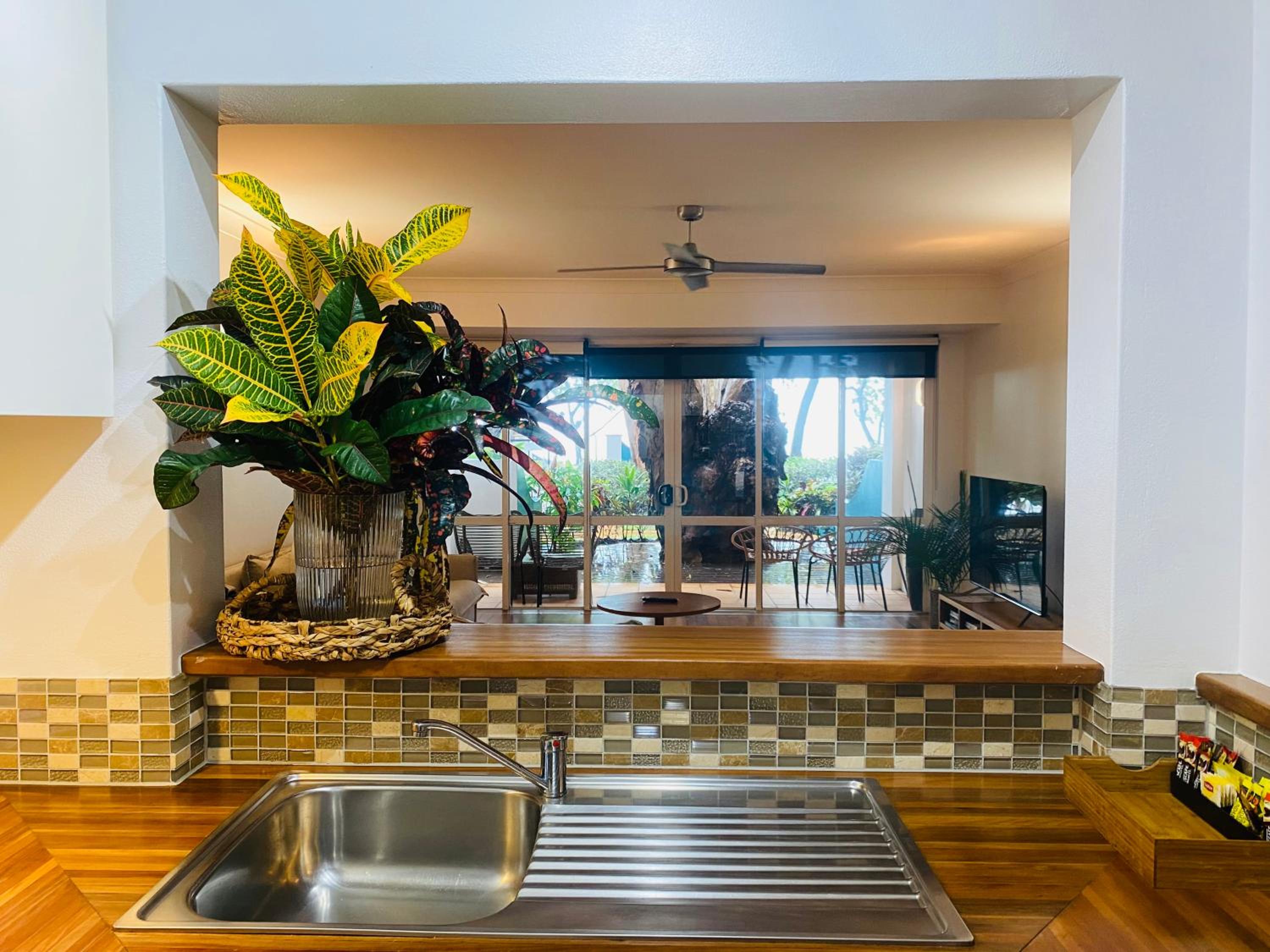 One-Bedroom Apartment with Beach View - Photo 24