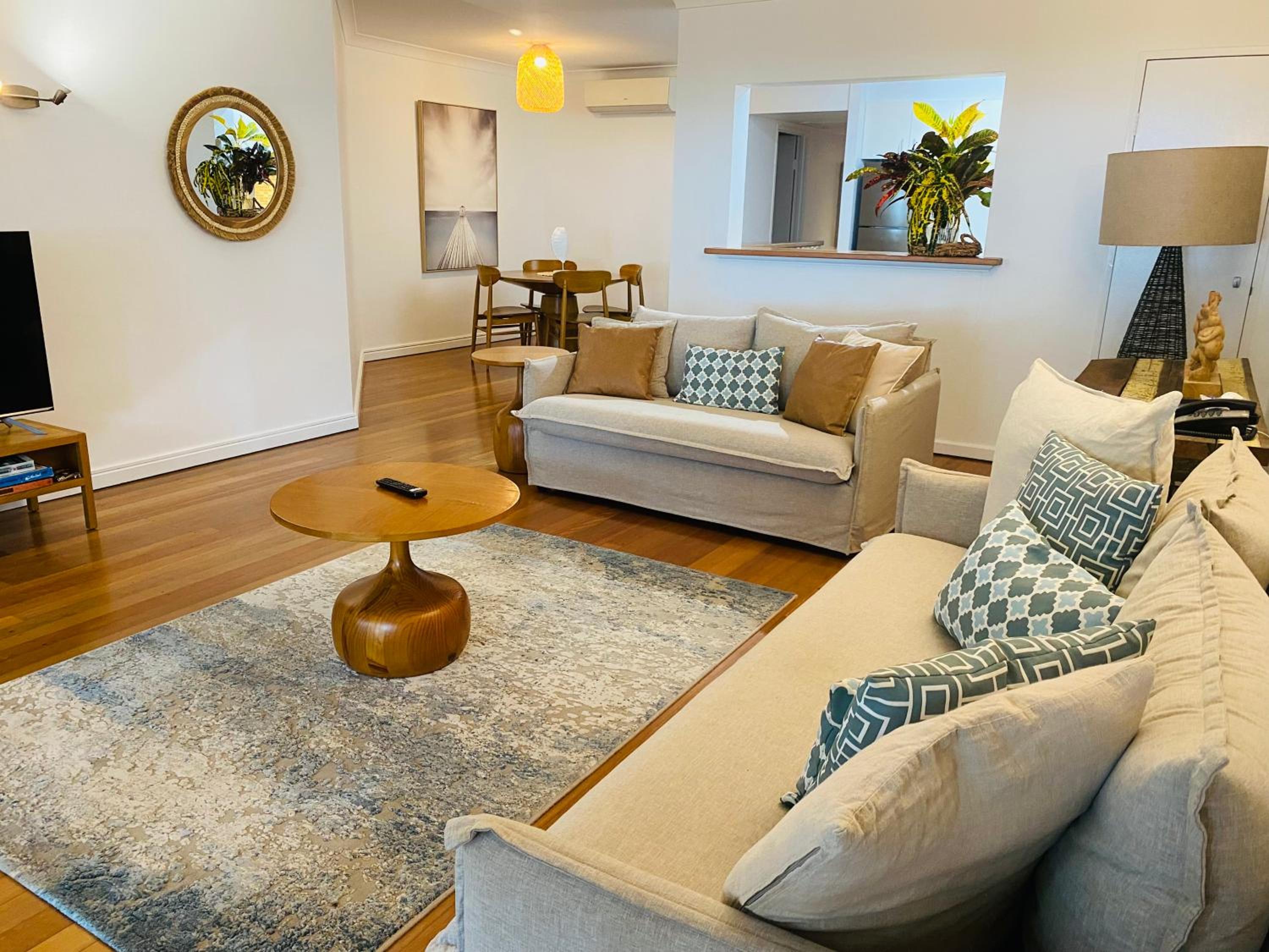 One-Bedroom Apartment with Beach View - Photo 22