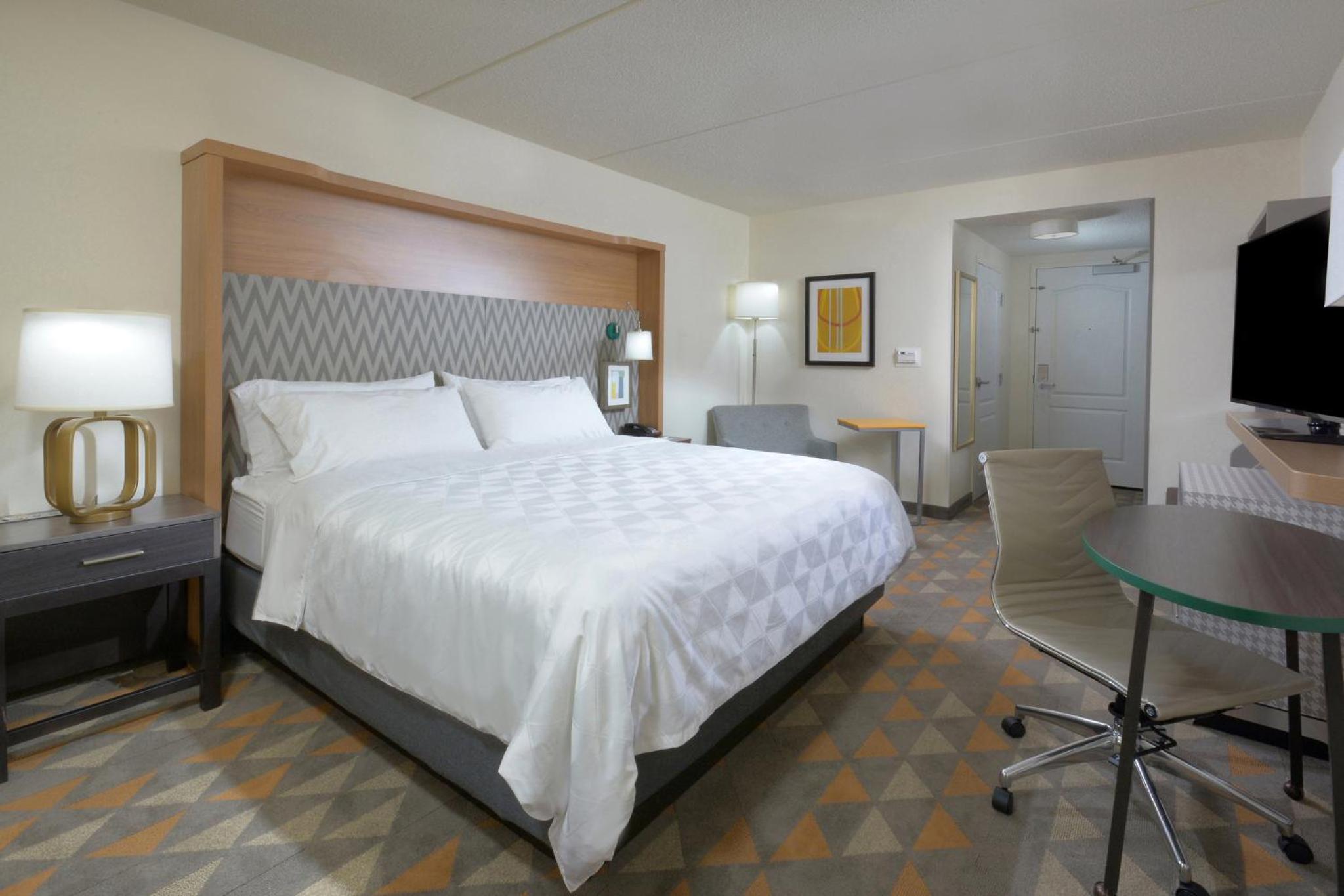Standard King Room - Photo 2