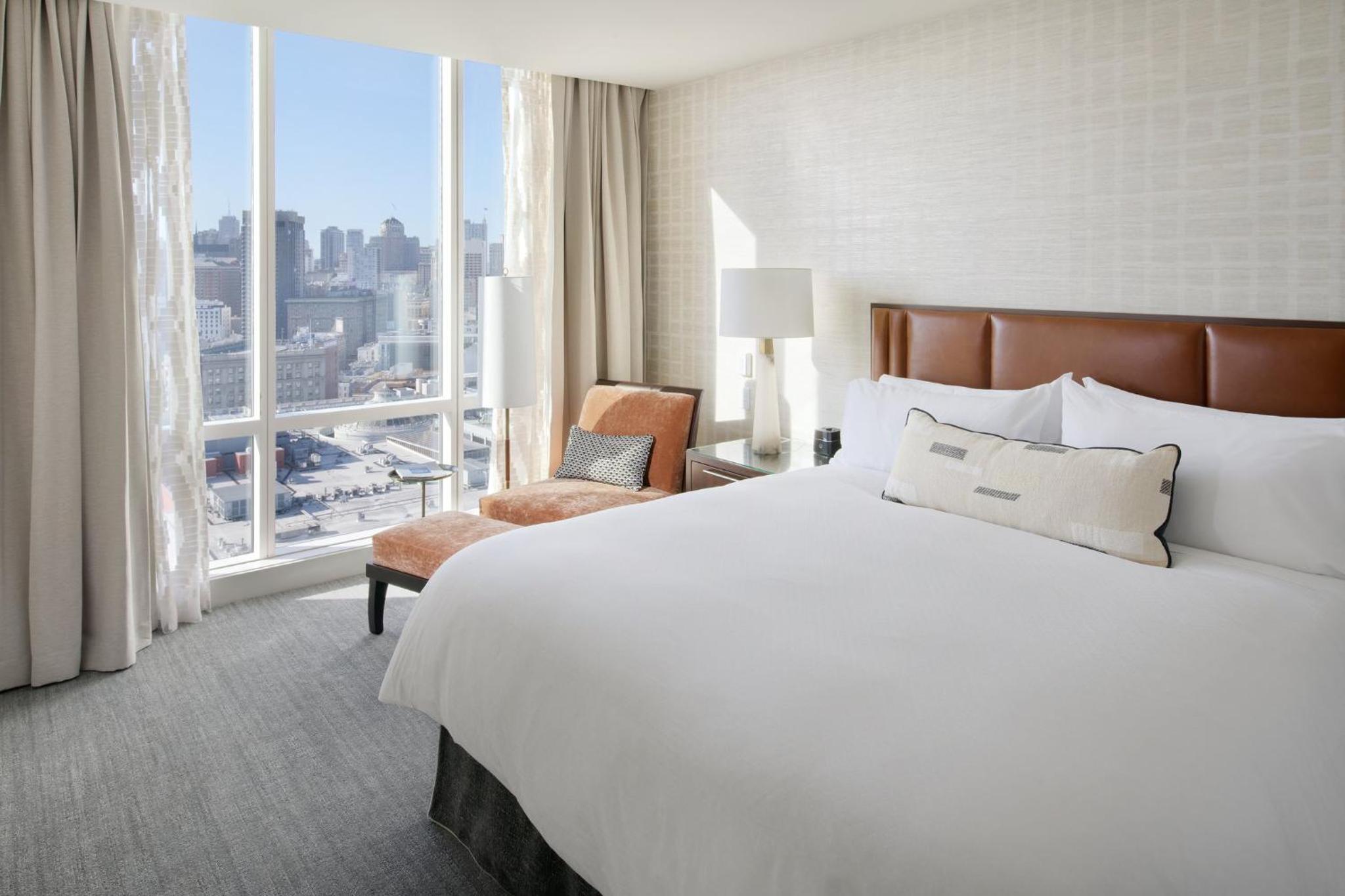 One-Bedroom King Suite