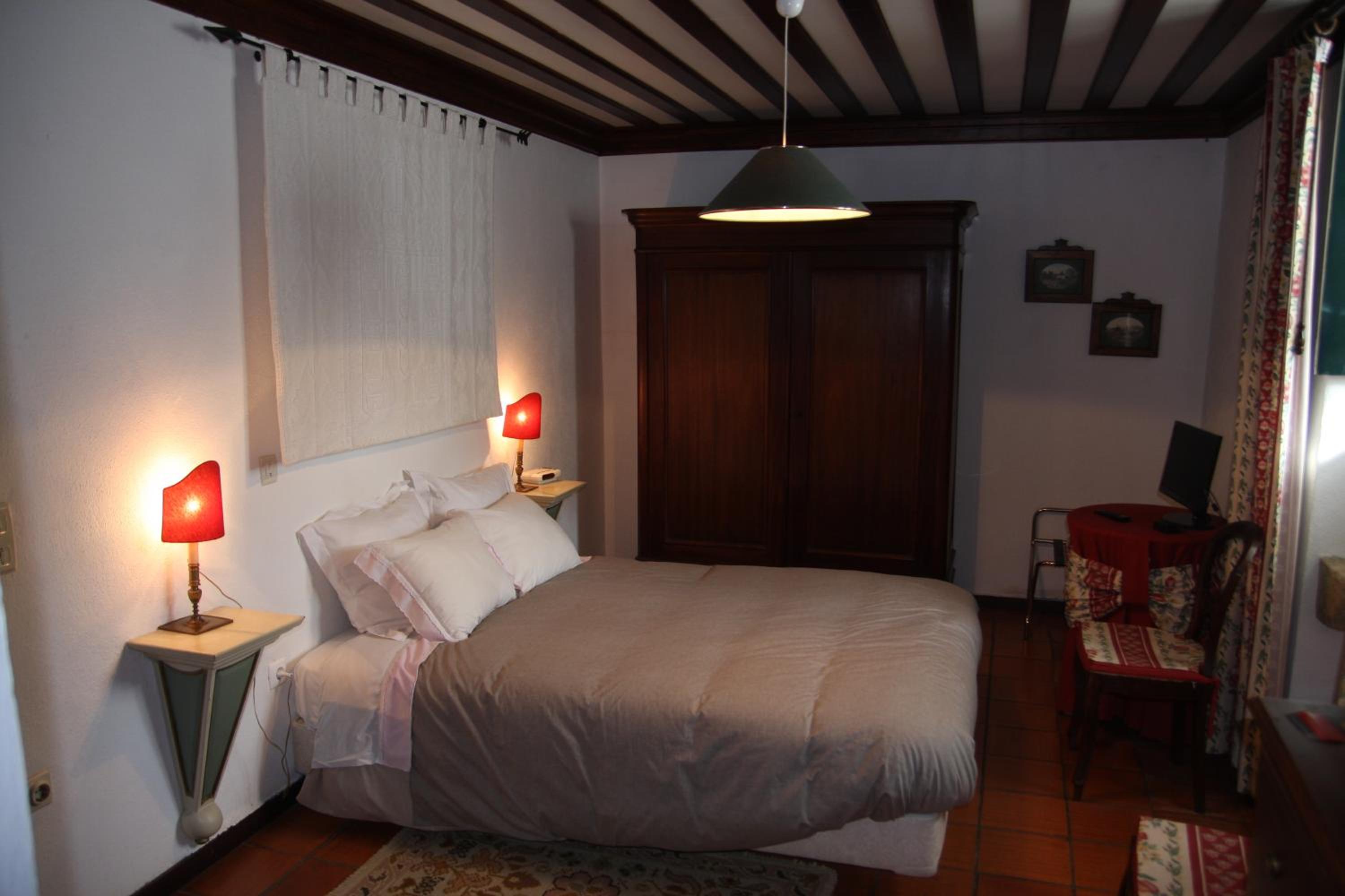 Double Room - Photo 3
