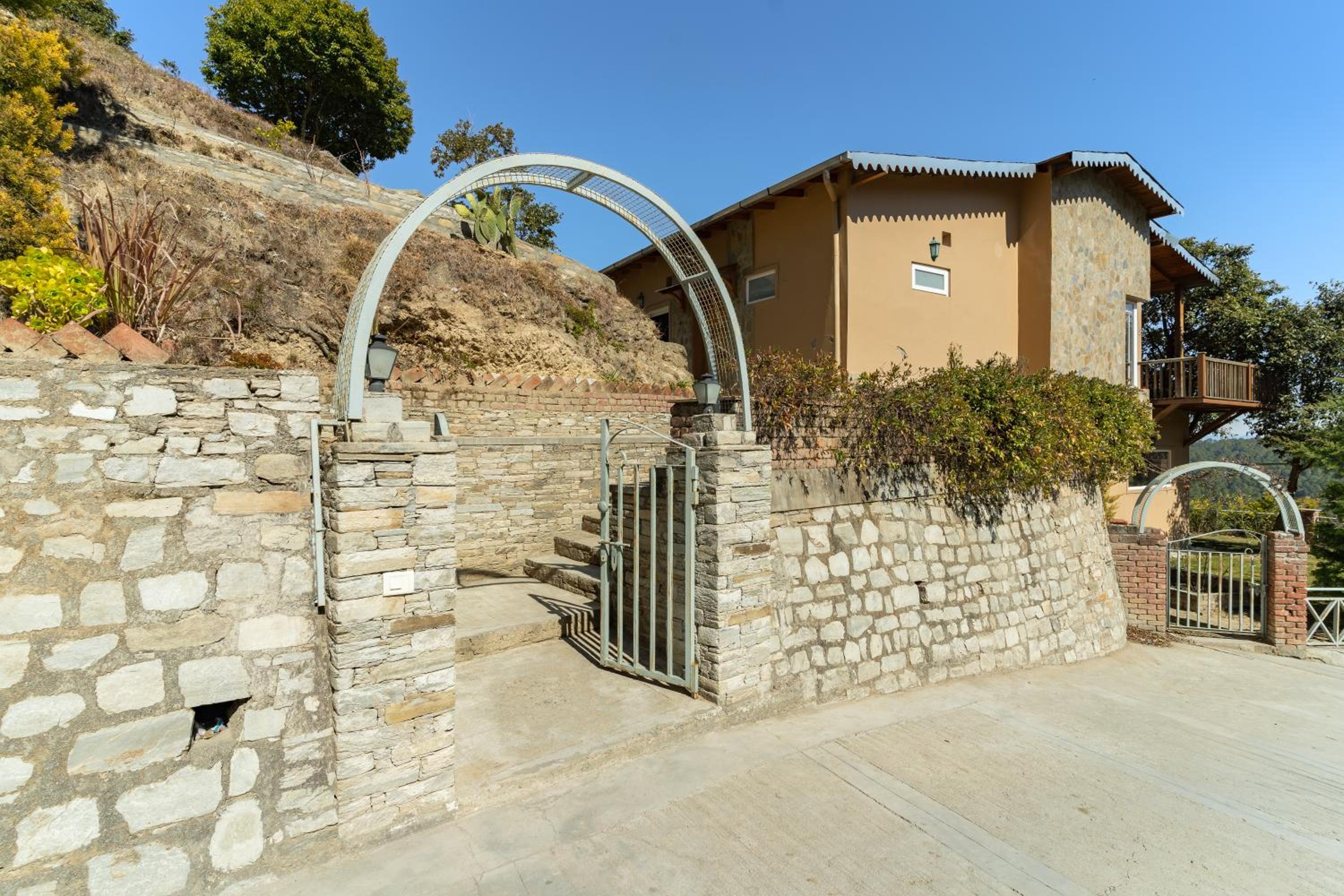 Three-Bedroom Chalet photo 2