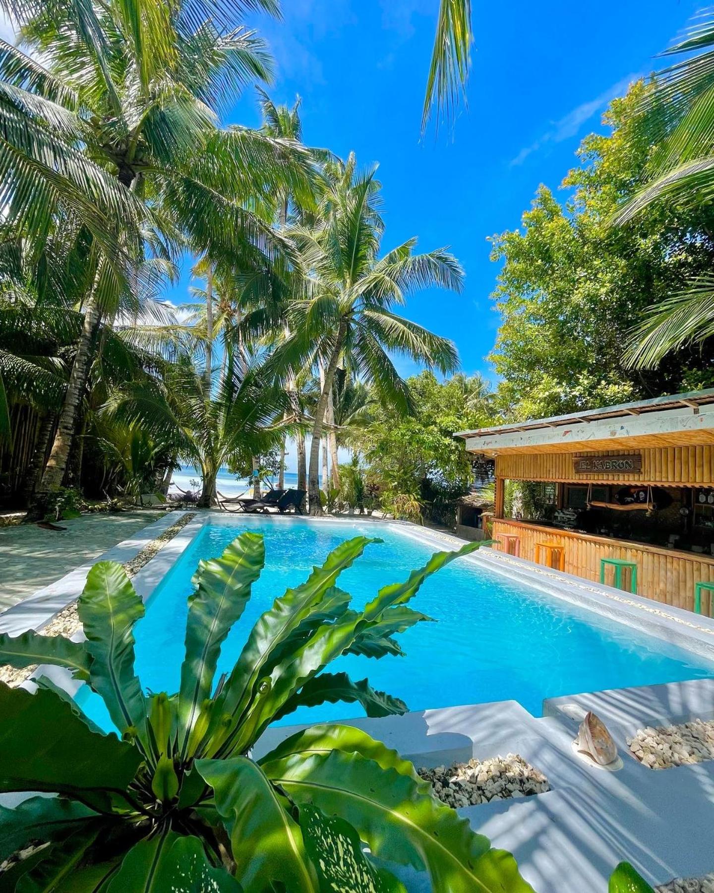 Deluxe Double Room with Sea View - Photo 11