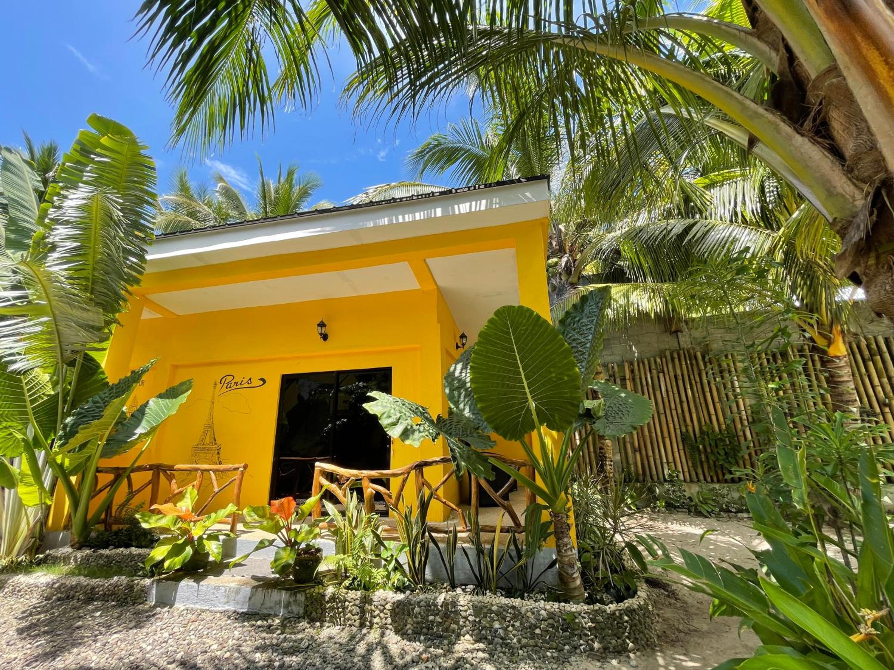 Deluxe Double Room with Sea View - Photo 10
