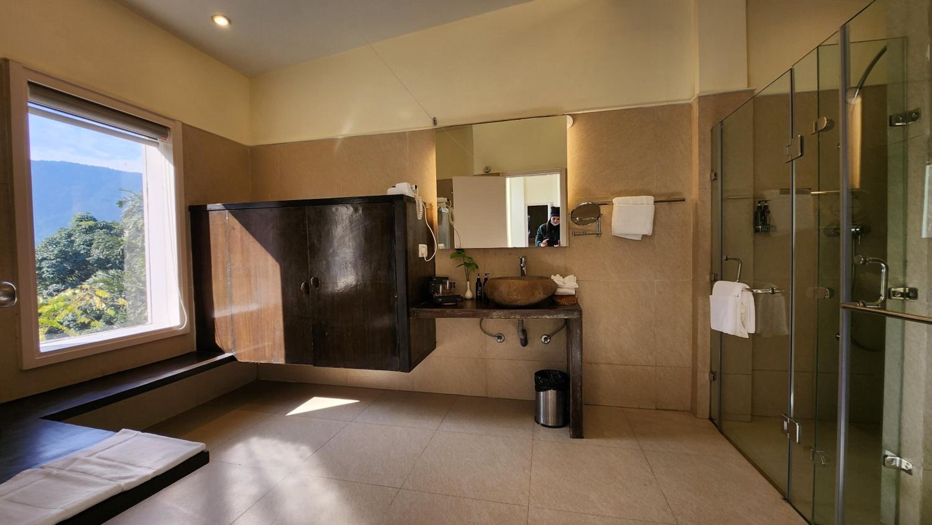 Presidential Suite (Bath Tub) photo 2