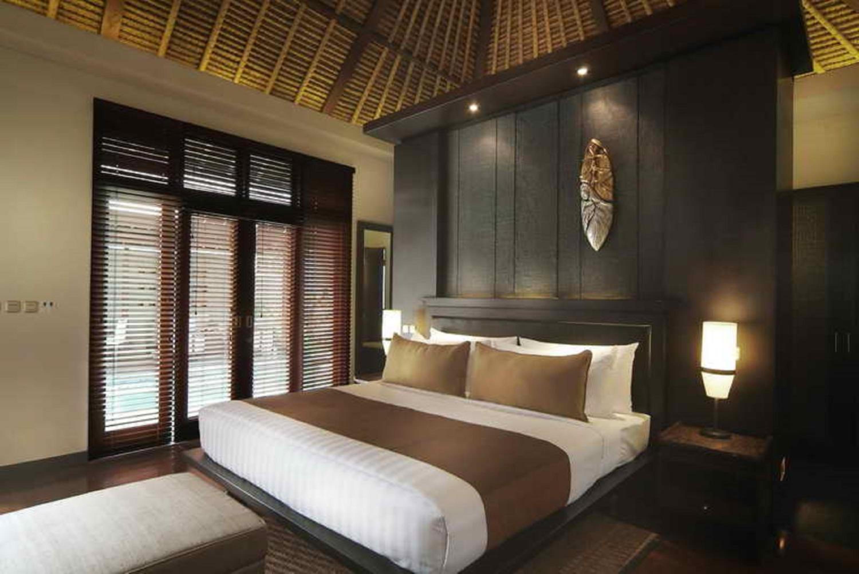 One-Bedroom Villa with Private Pool - Photo 10
