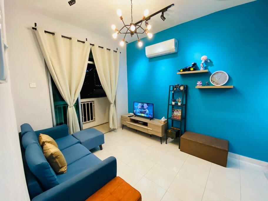 Three-Bedroom Apartment photo 1