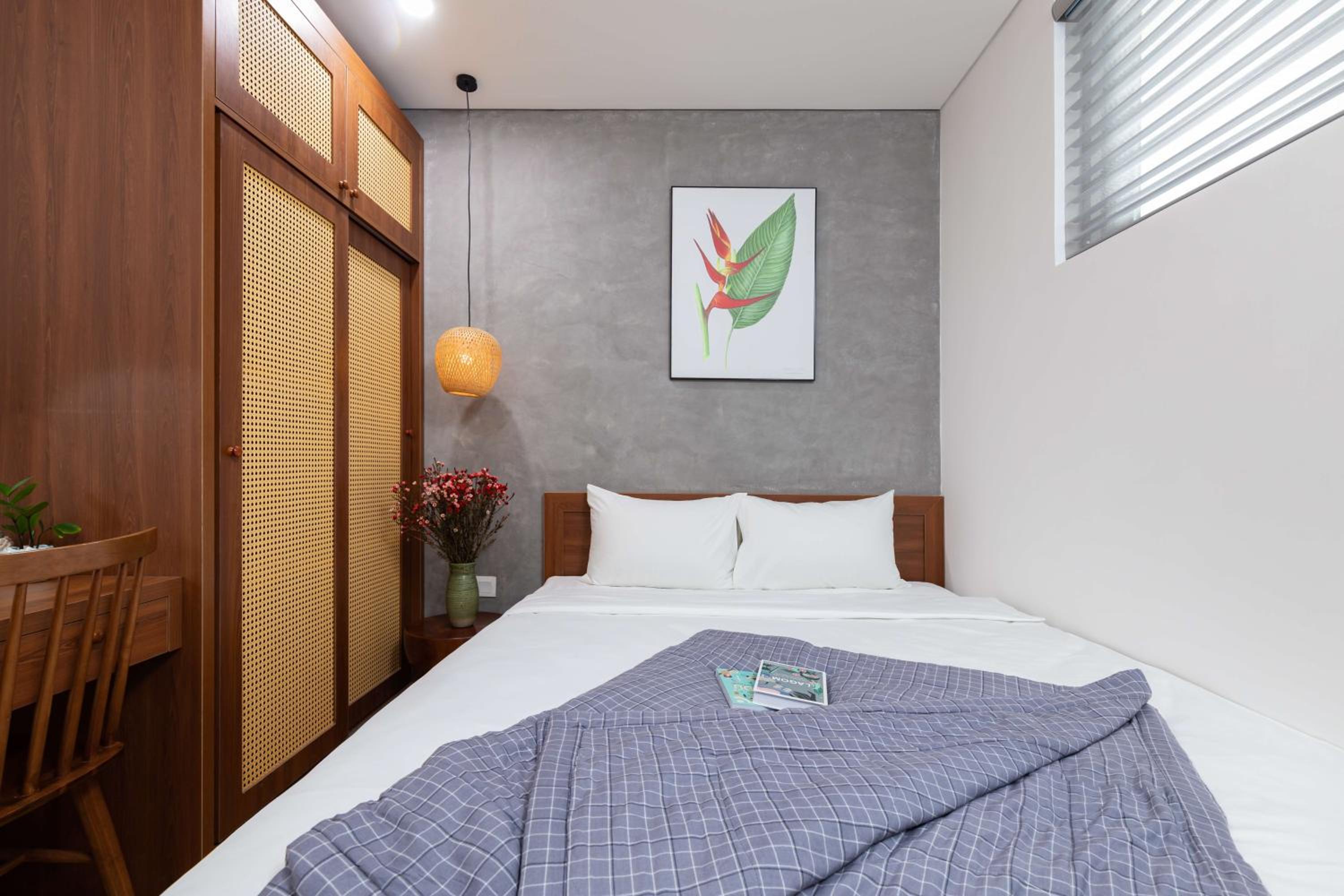 Two-Bedroom Apartment - Photo 14