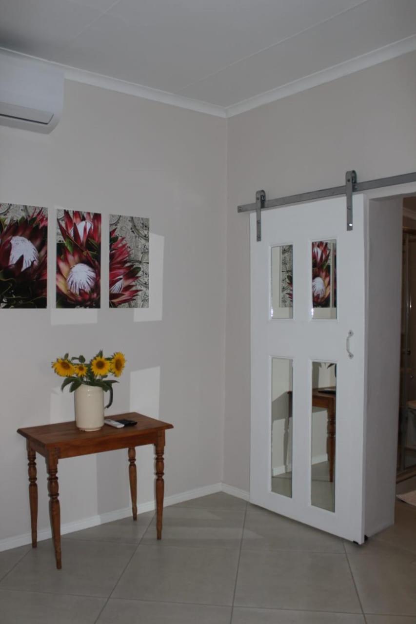 Luxury Family Room - Photo 1