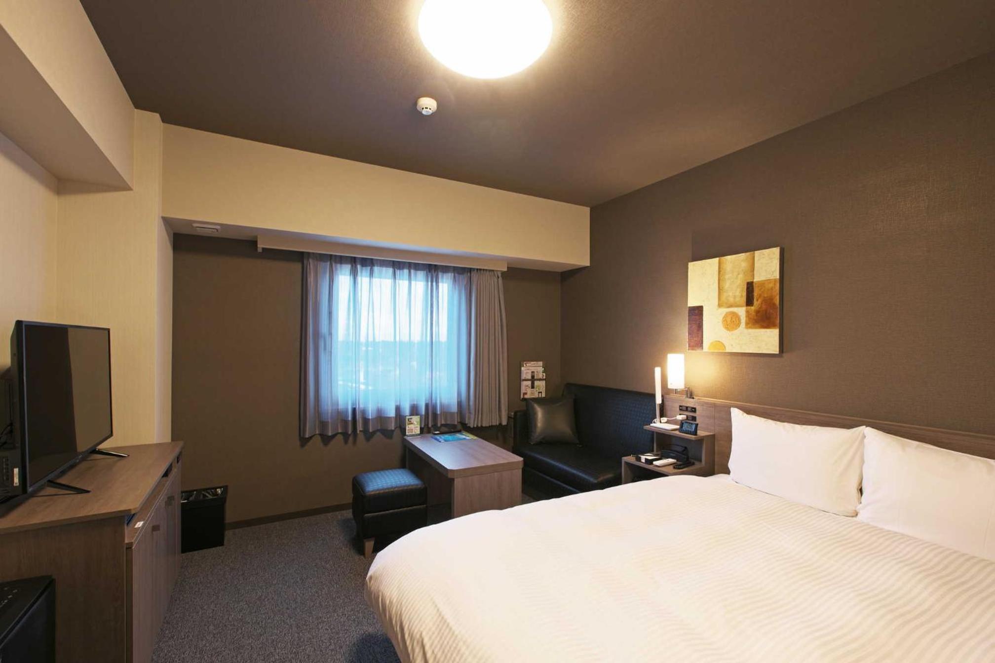 Double Room - Non-Smoking  - Photo 4