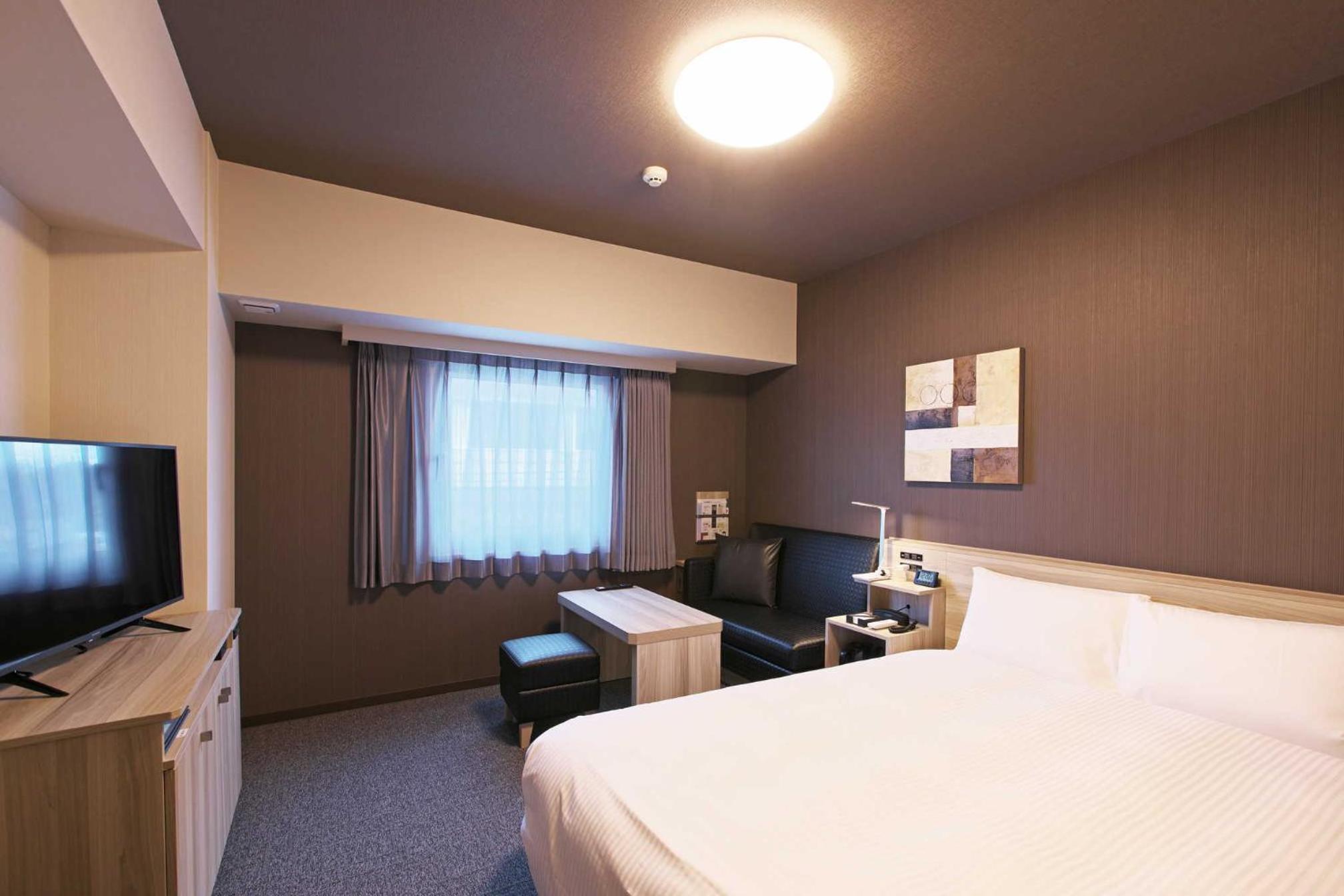 Double Room with Small Double Bed - Non-Smoking - Photo 3