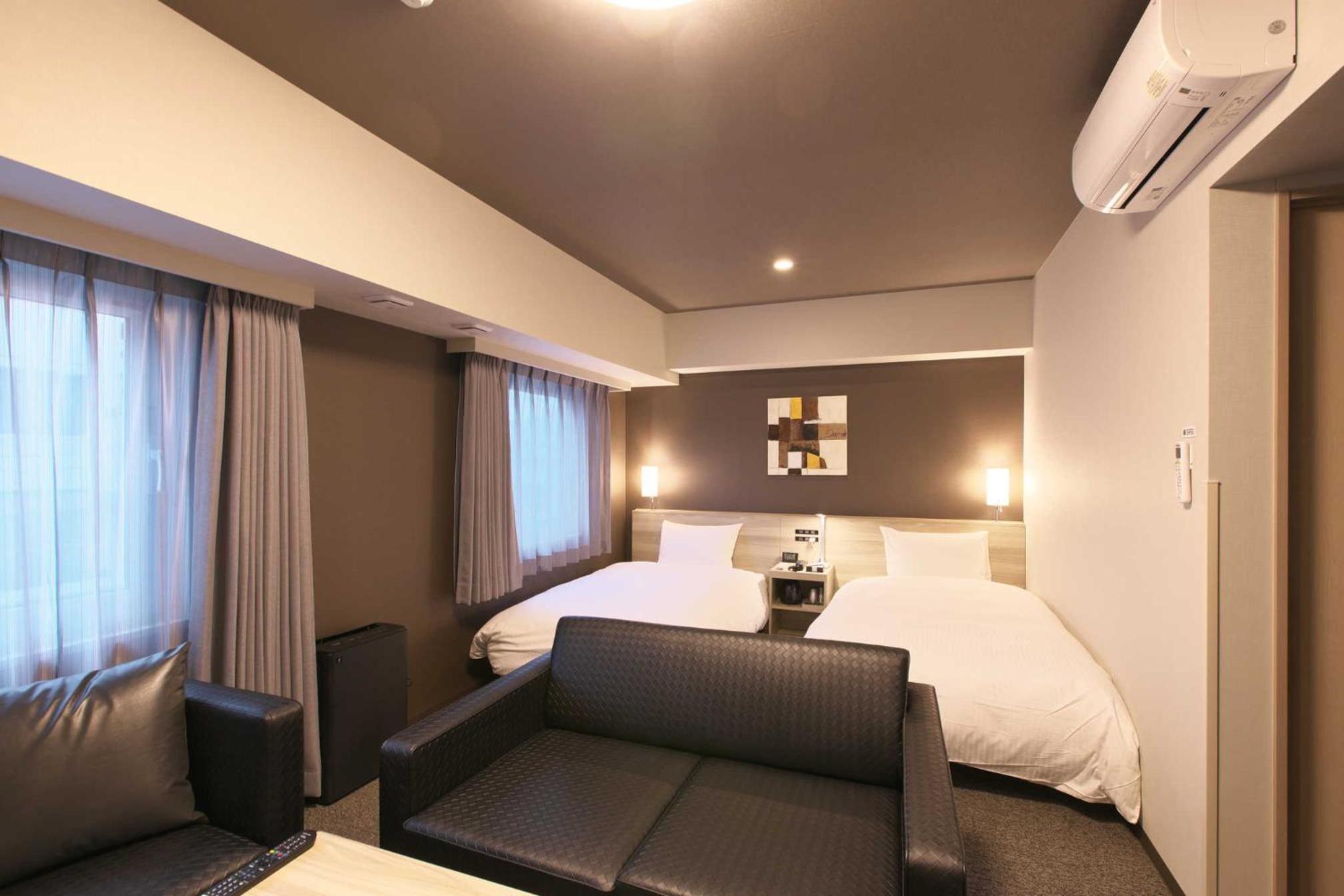 Deluxe Twin Room with Independent Shower and Toilet Space - Non-Smoking - Photo 3
