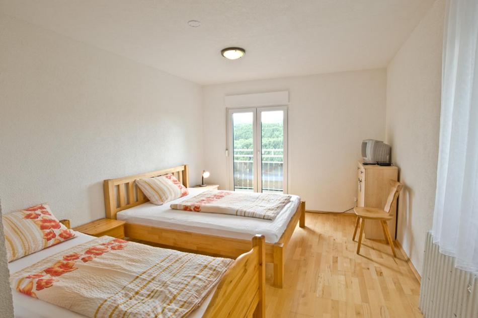 Apartment with Mountain View photo 2