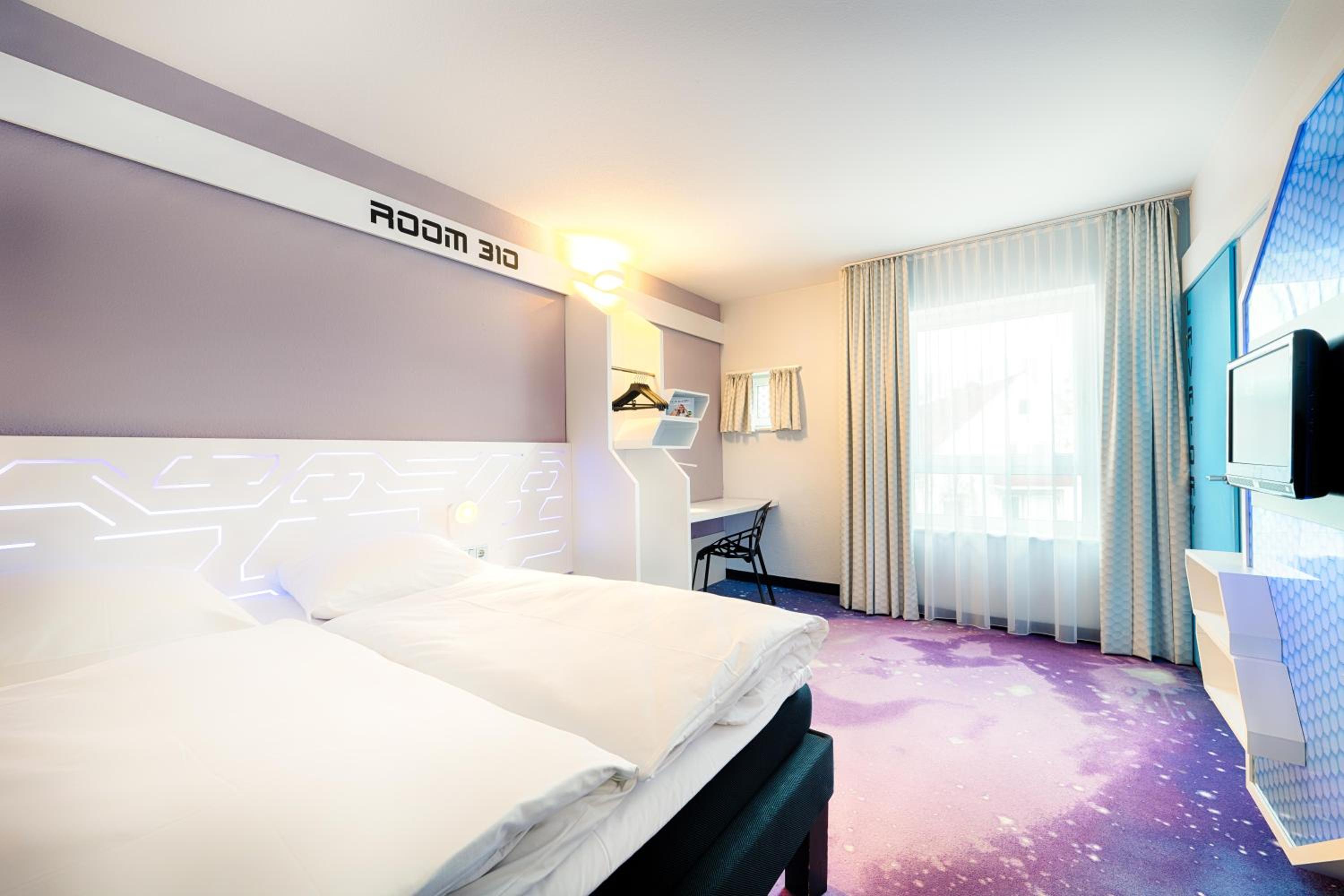 Double Room - Photo 7