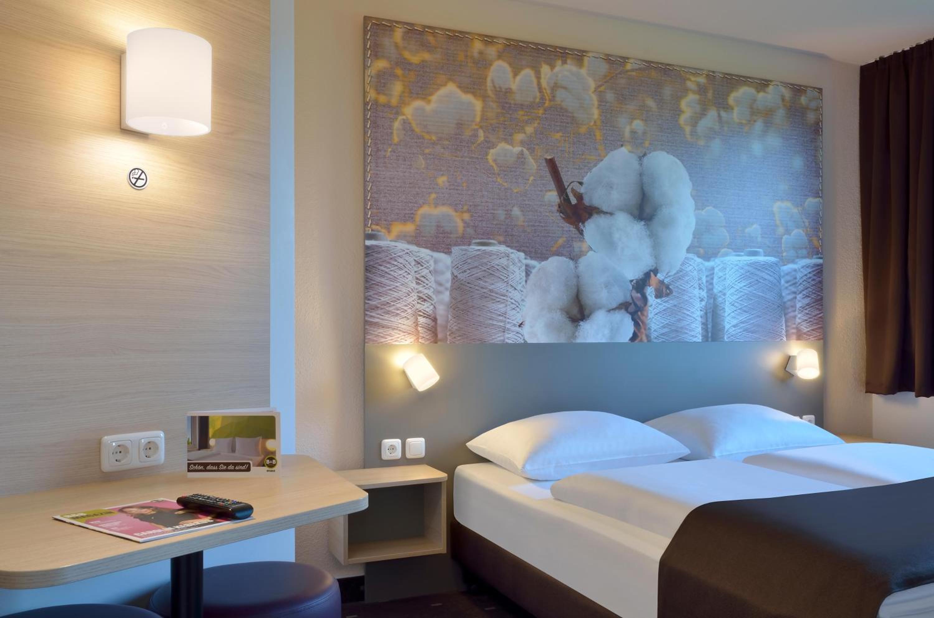 Double Room - Photo 5
